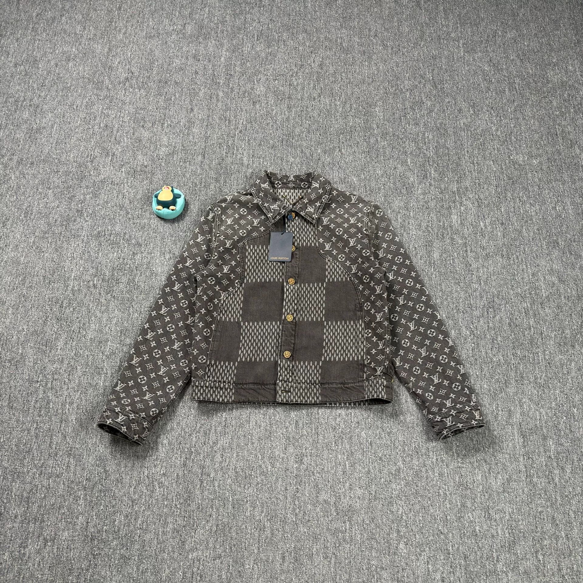 Louis Vuitton Louis Vuitton x Nigo Monogram Denim Jacket 48 Size US M / EU 48-50 / 2 - 1 Thumbnail