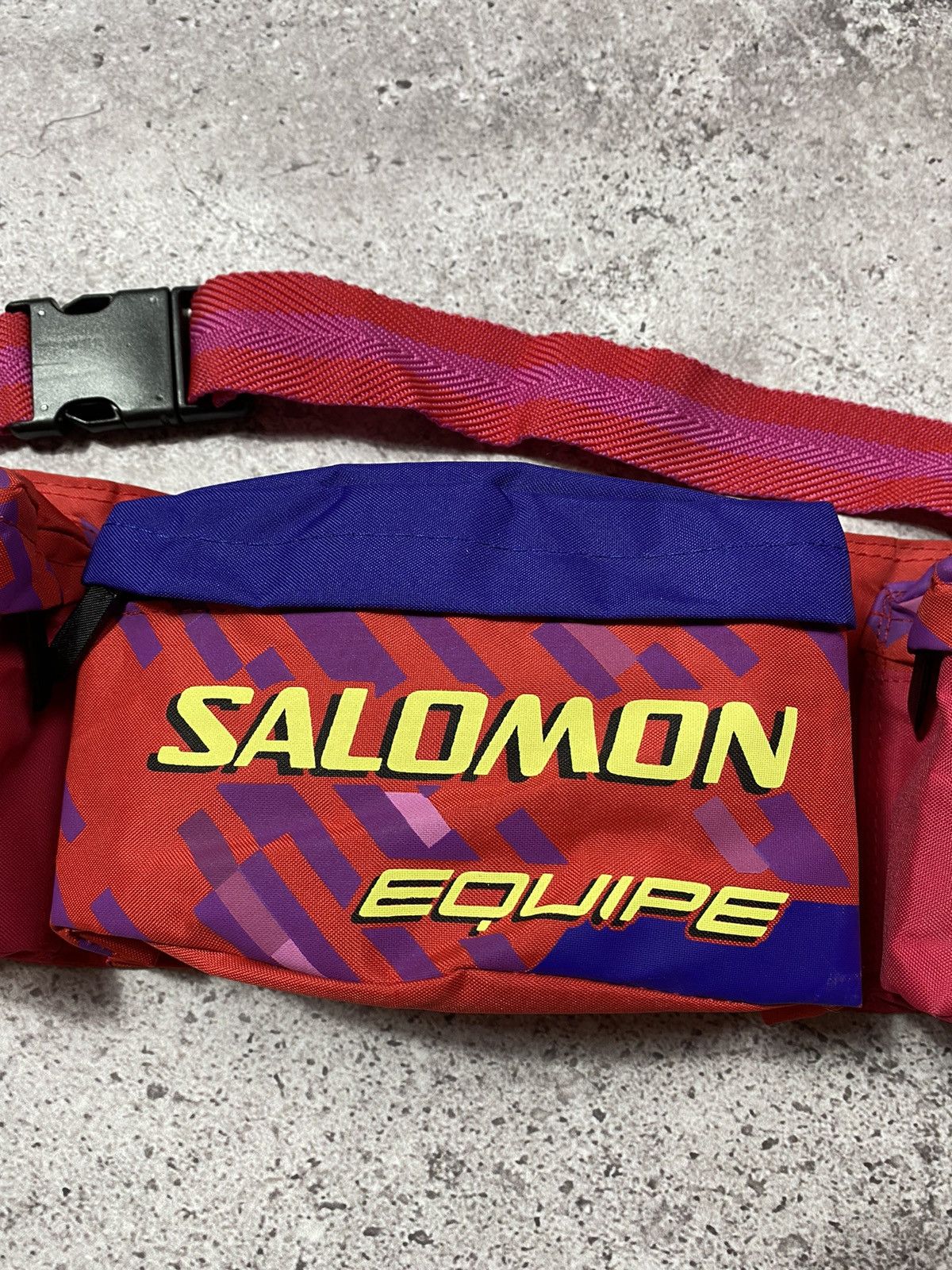 Salomon × Vintage Vintage SALOMON Gorpcore sling belt bag Y2K Size ONE SIZE - 5 Thumbnail