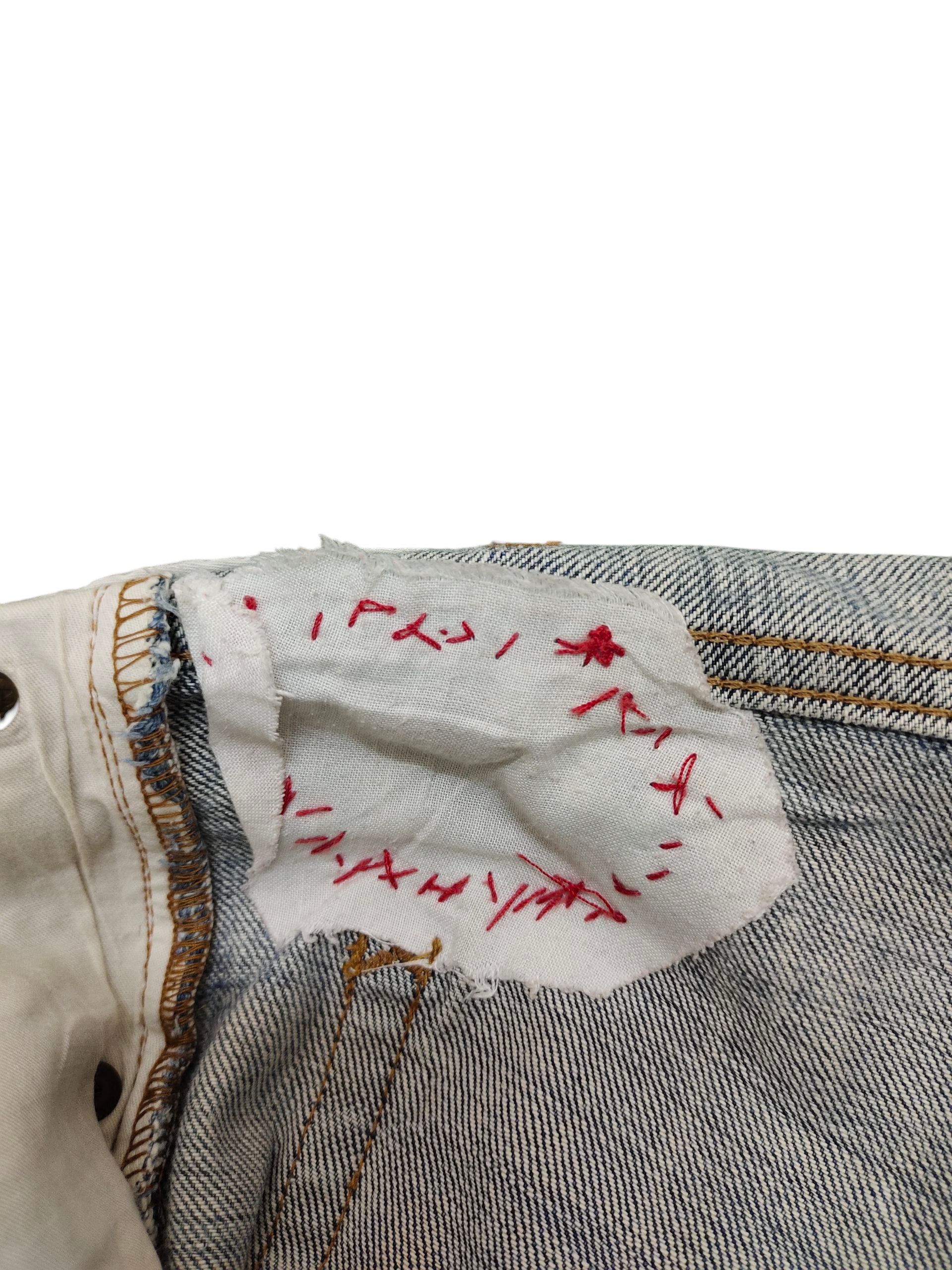 Dolce & Gabbana Vintage 90s Dolce & Gabbana Clawmark Distress Denim Jeans Size US 33 - 12 Thumbnail