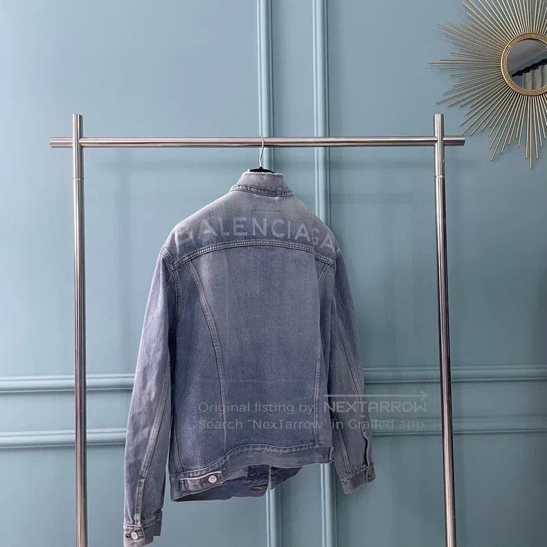 Balenciaga Balenciaga Back logo water-washed blue destroyed collar de Size XS / US 0-2 / IT 36-38 - 2 Thumbnail