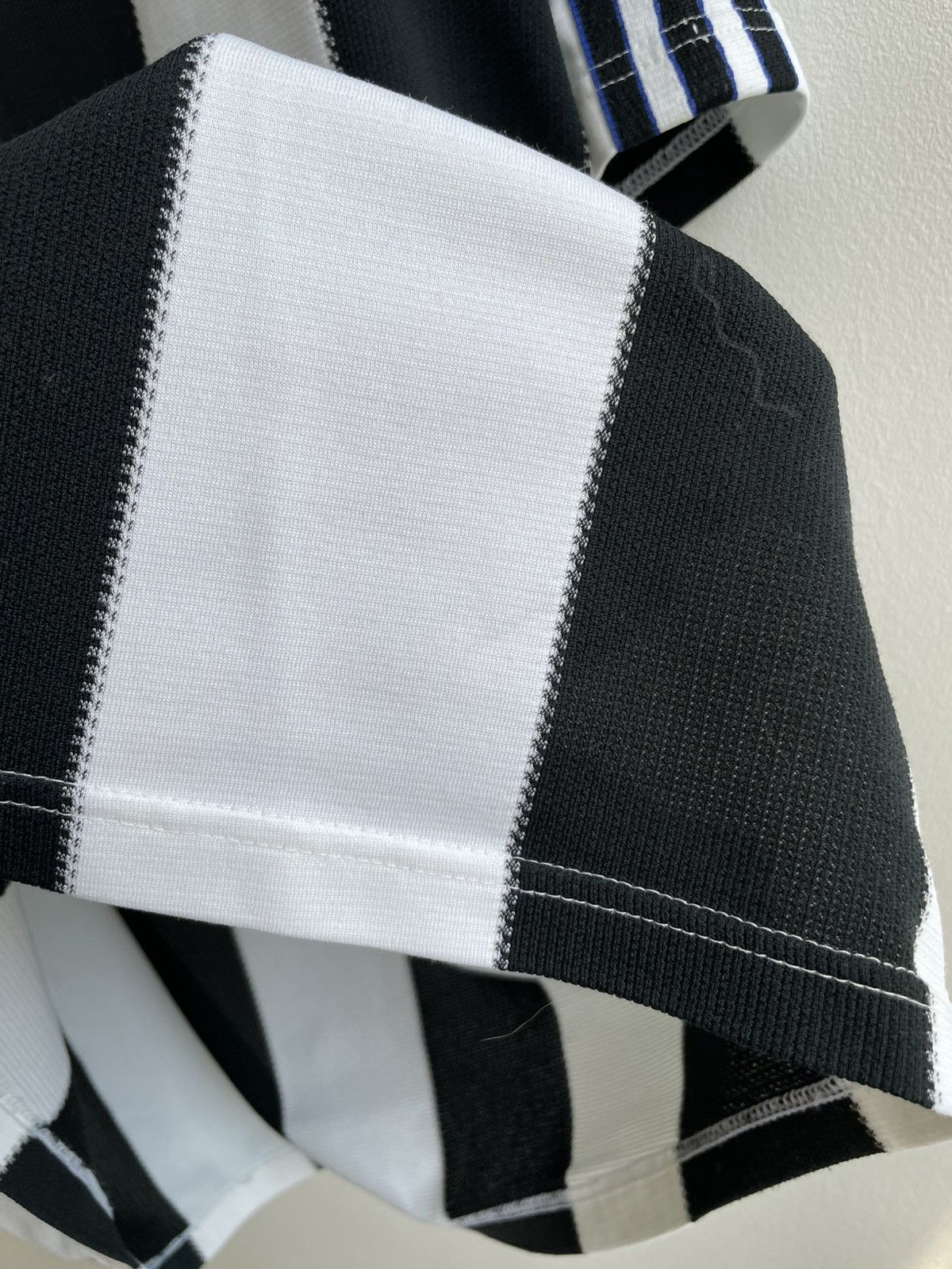 Vintage Newcastle United 1995 1996 1997 Home Shirt Football Soccer Size US XL / EU 56 / 4 - 23 Thumbnail