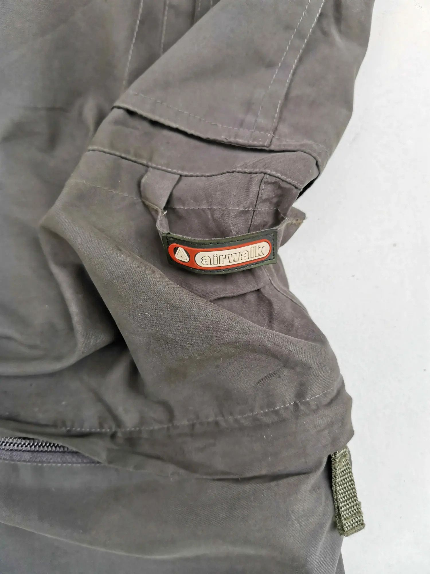 Airwalk Rare!!! Airwalk Tactical Cargo Multipocket Pants Size US 33 - 12 Thumbnail