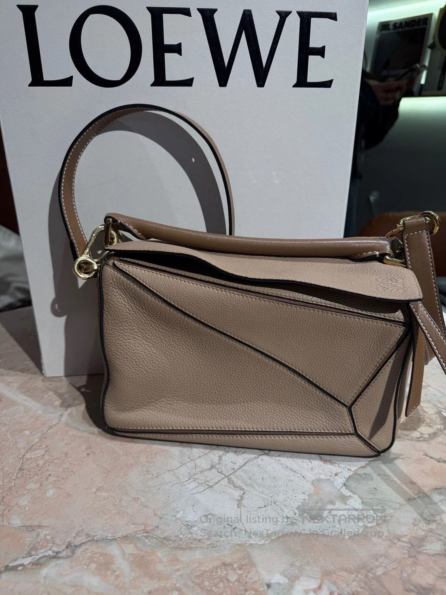 Loewe Loewe Puzzle Small Sand Pebbled Leather. Size ONE SIZE - 1 Thumbnail