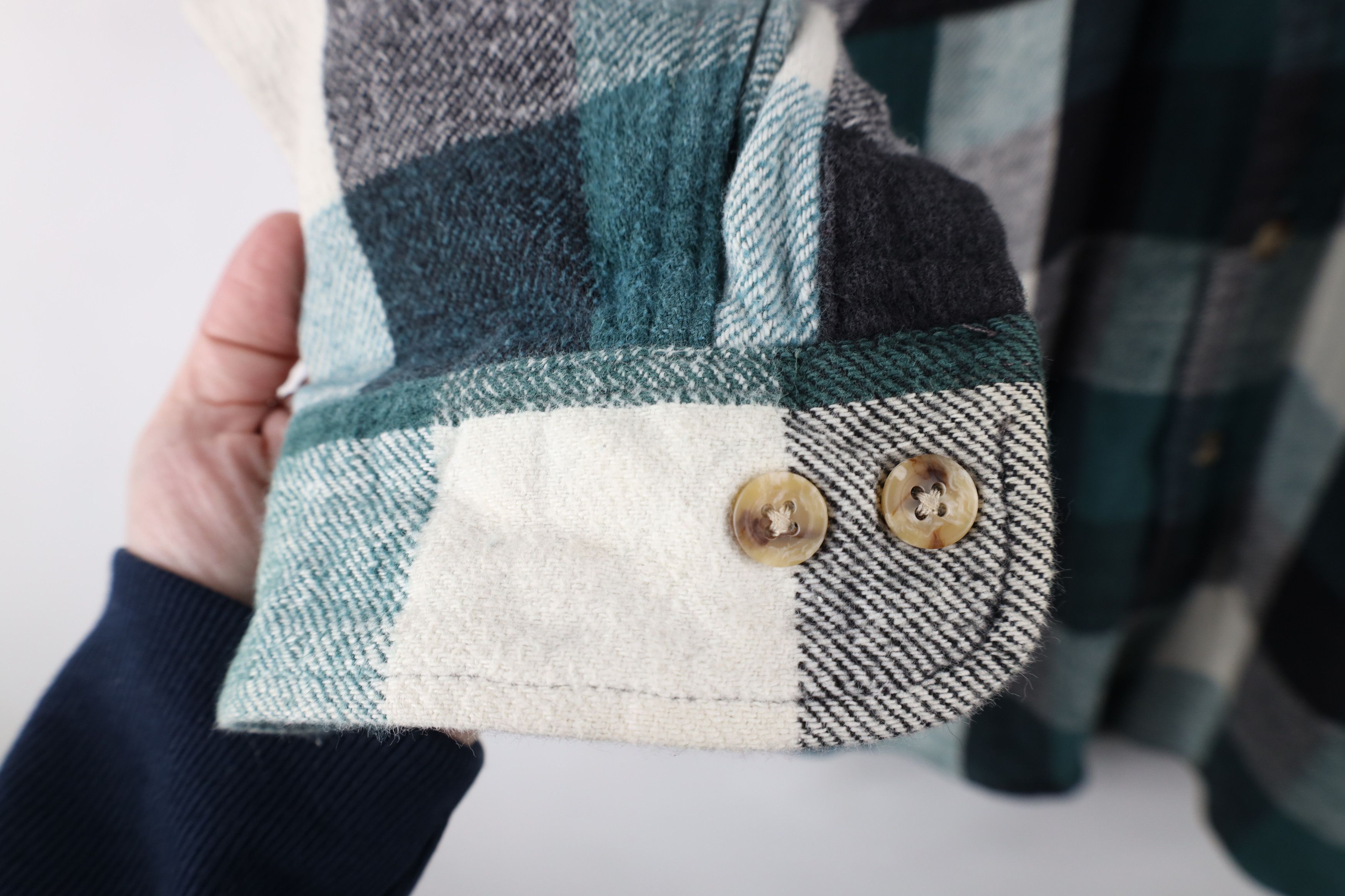 Vintage Vintage 90s Streetwear Heavyweight Button Shirt Plaid Size US M / EU 48-50 / 2 - 7 Thumbnail