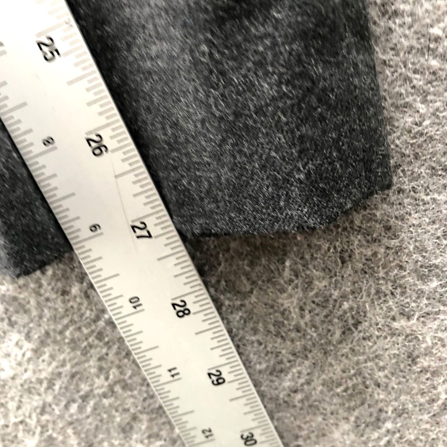 Uniqlo VINTAGE? No. Uniqlo Ezy Ankle Pants Womens XS (24-25) Wool-Like Dark Gray Mid Rise Tapered Size 26" / US 2 / IT 38 - 8 Thumbnail
