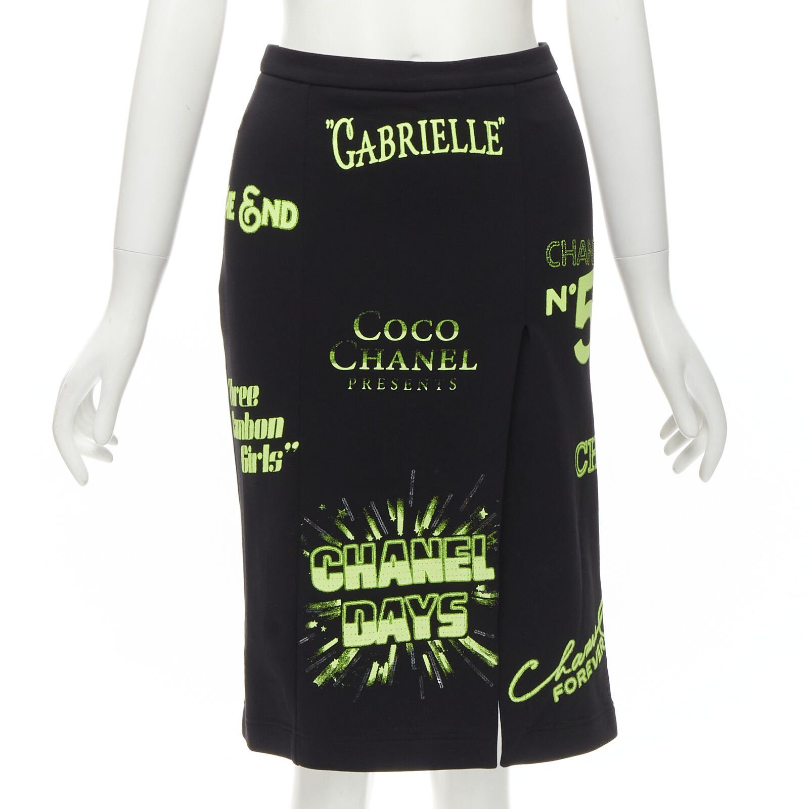 Chanel rare CHANEL 2021 Runway black neon graphic logo slit cotton fleece skirt FR34 XS Size 26" / US 2 / IT 38 - 1 Thumbnail