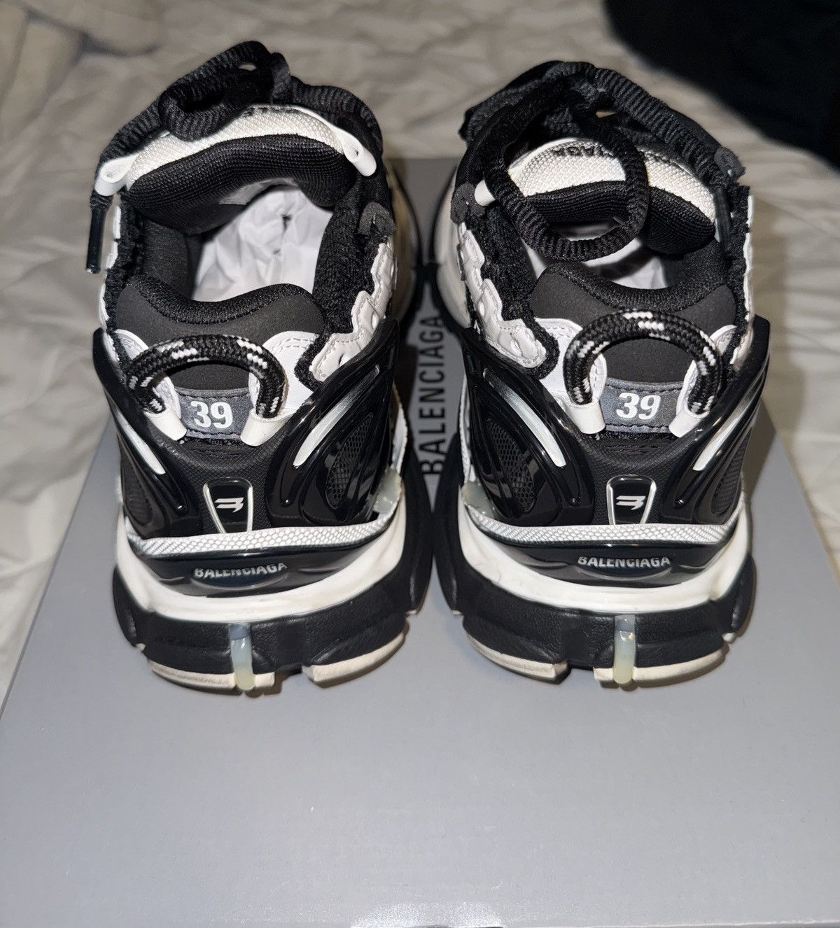 Balenciaga Balenciaga Runner Sneaker | White/Black Size US 6 / EU 39 - 4 Thumbnail