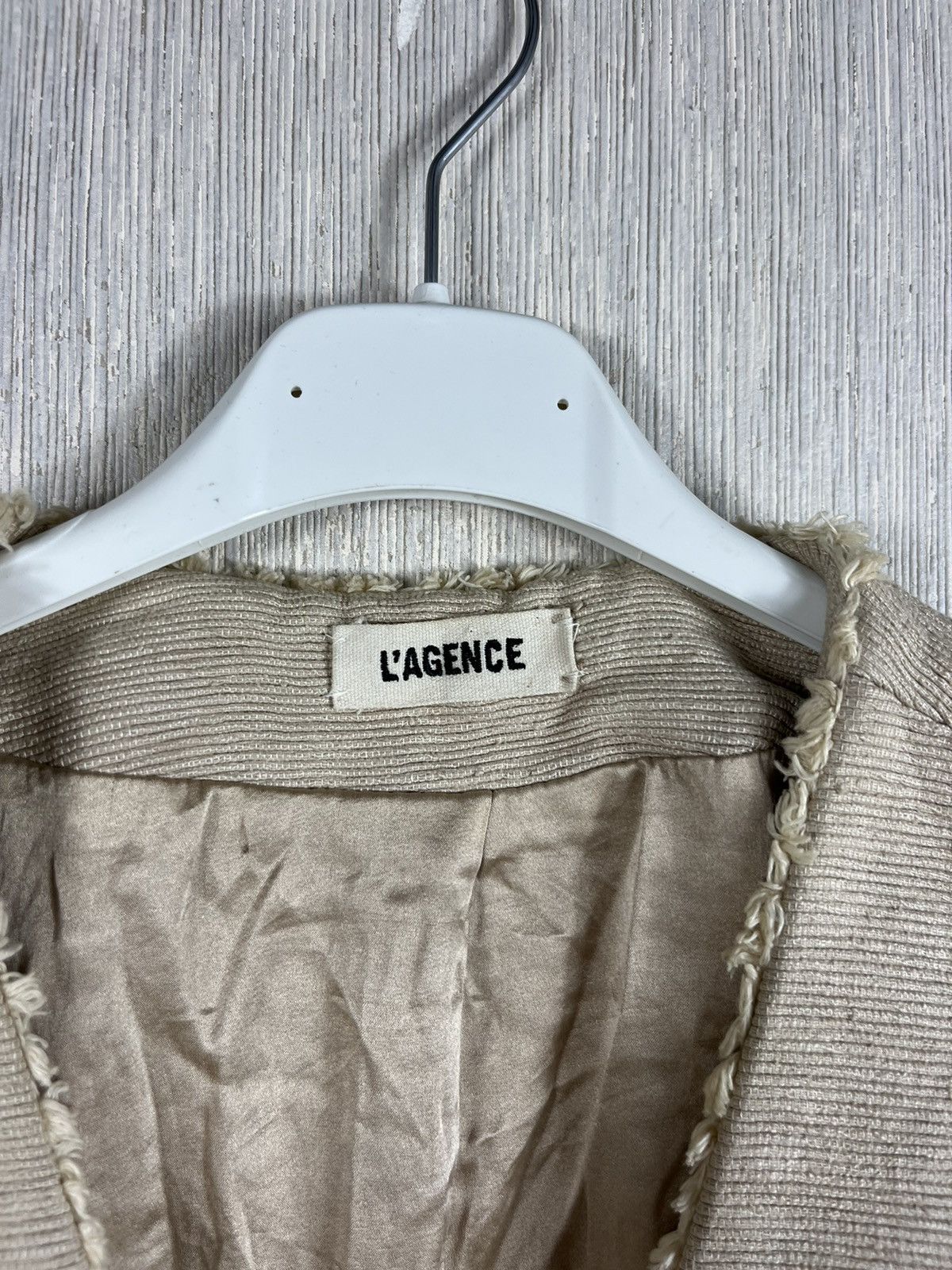 Designer × L'AGENCE L’agence raw silk blazer striped jacket distressed sand Size M / US 6-8 / IT 42-44 - 8 Thumbnail