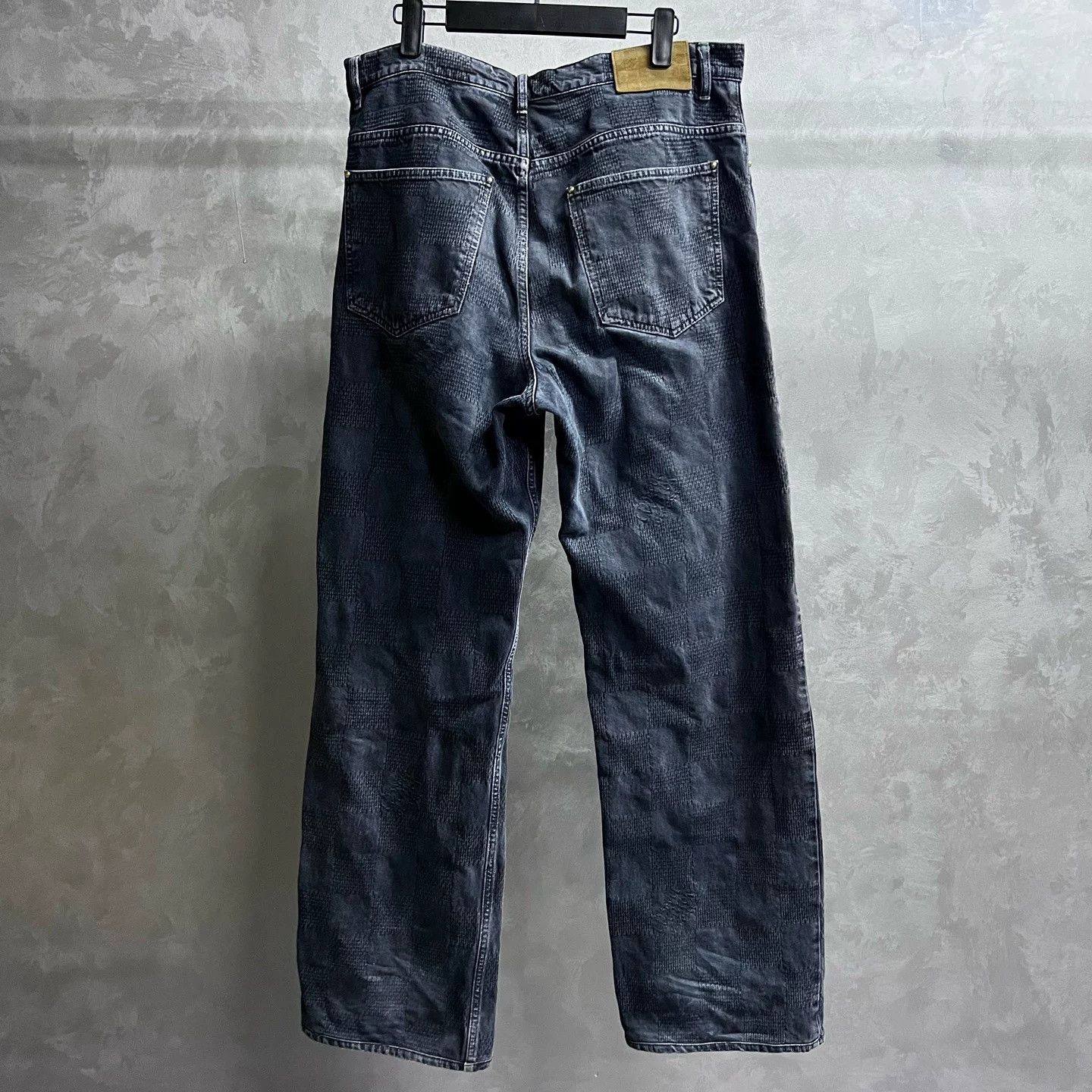 Louis Vuitton Louis Vuitton Black Logo Check Cargo Jeans Size US 33 - 5 Thumbnail
