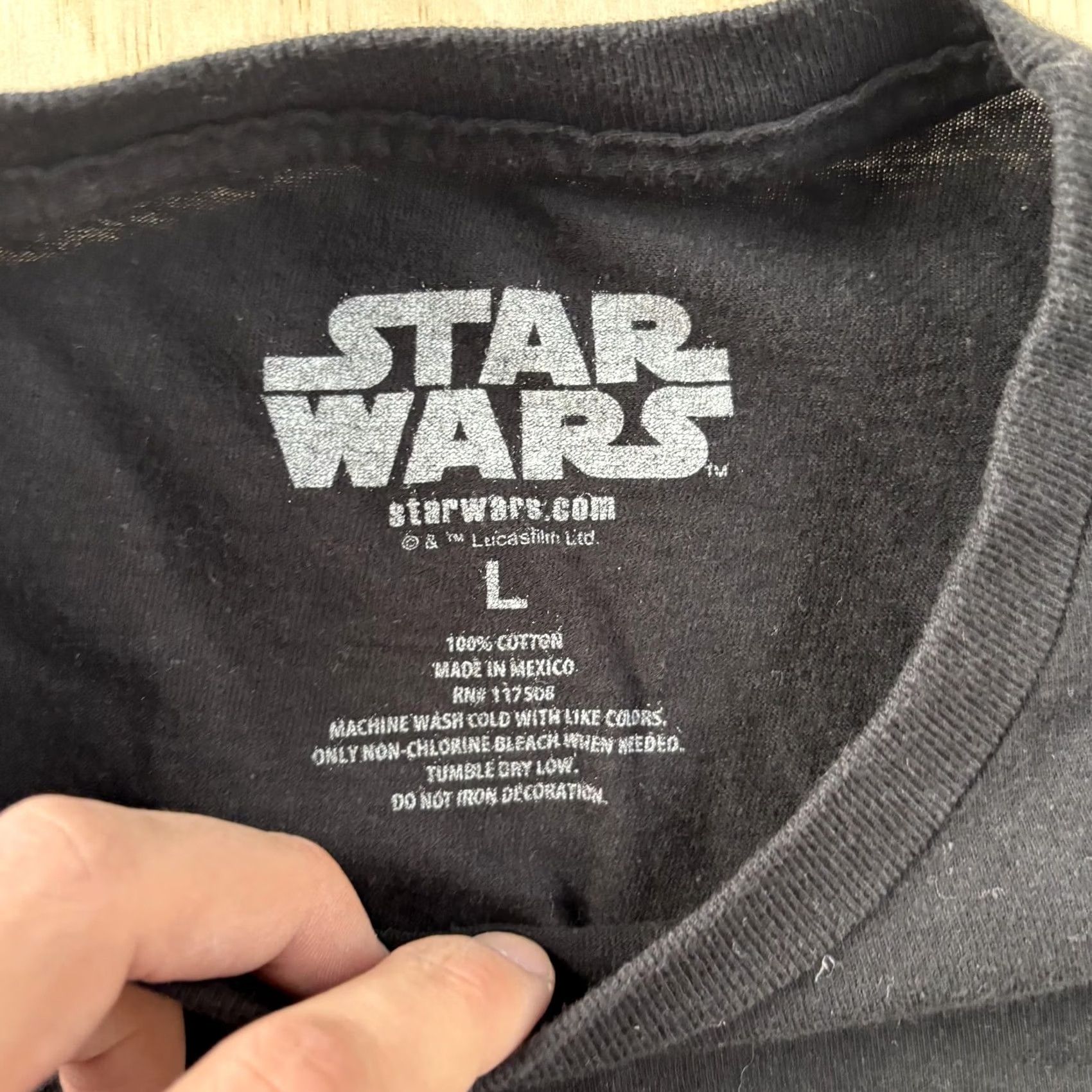 Star Wars VINTAGE Star Wars Shirt Mens Large Black Kylo Ren Stormtrooper Last Jedi Graphic Tee Size US L / EU 52-54 / 3 - 2 Thumbnail
