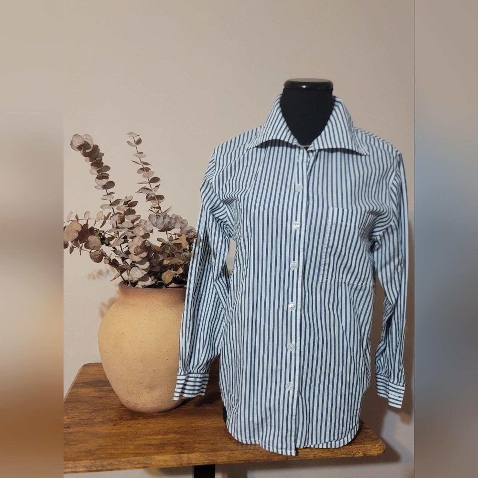 Other Talbots Women's Stripe Button-Up Shirt 100% Cotton Sz M Size M / US 6-8 / IT 42-44 - 1 Thumbnail
