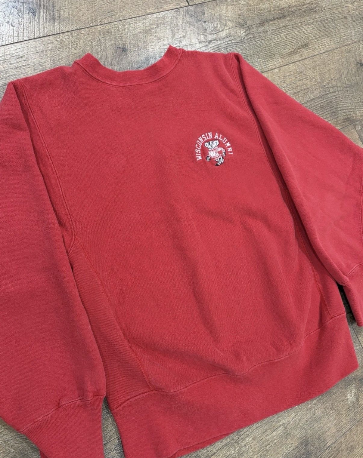 Champion VTG 80s Champion Reverse Weave Wisconsin Crewneck Red Medium Size US M / EU 48-50 / 2 - 8 Thumbnail
