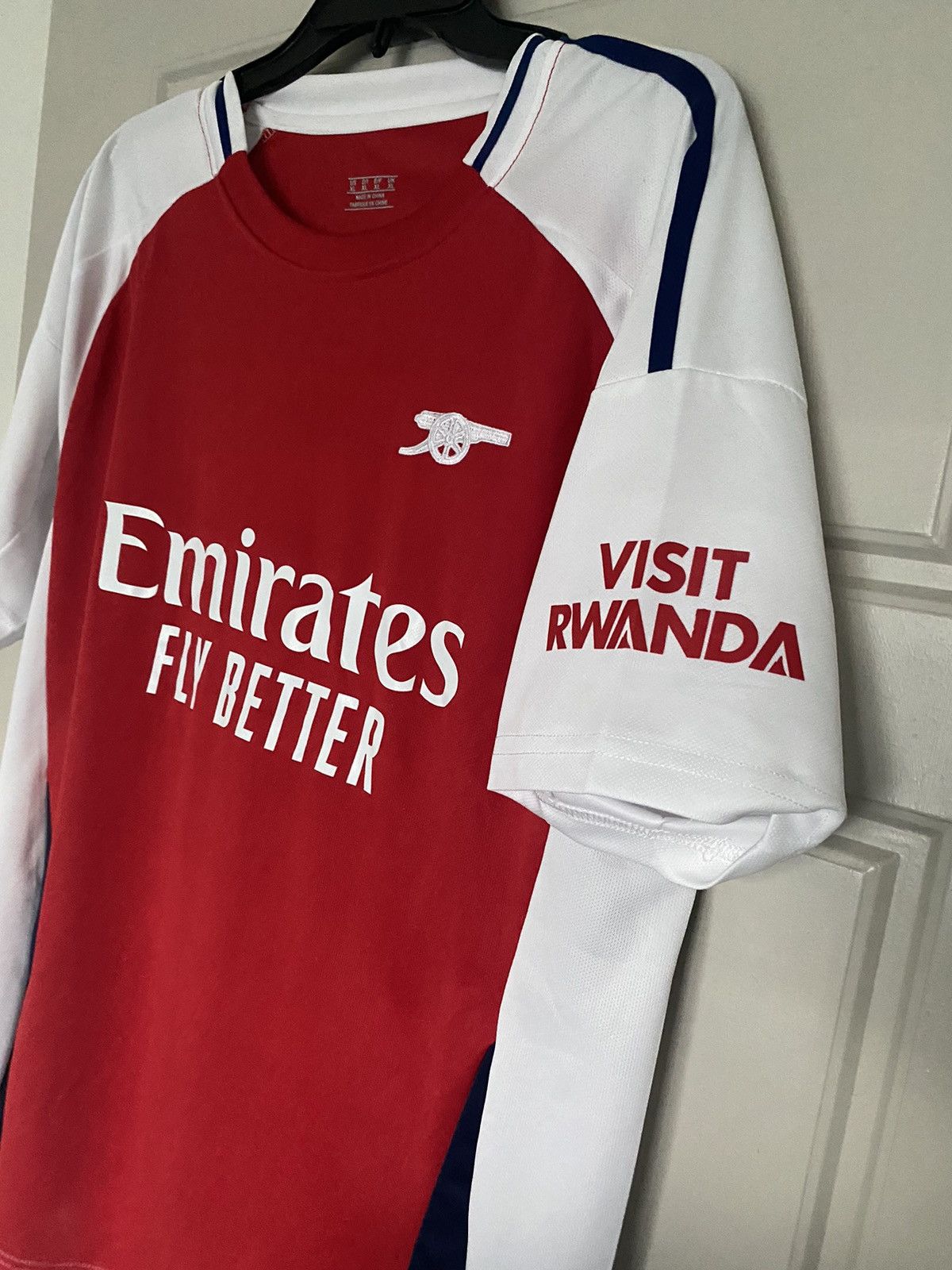 Other Arsenal Soccer Jersey Size US M / EU 48-50 / 2 - 2 Thumbnail