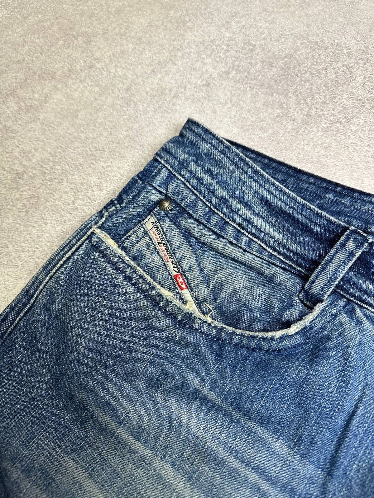 Diesel Vintage Diesel Baggy Abstract Y2K Pants Jeans Rare 33 Size US 33 - 7 Thumbnail