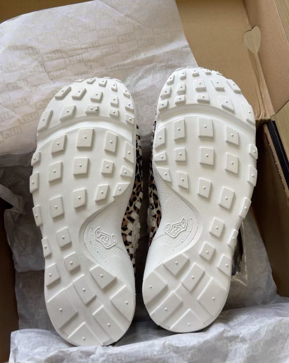 Nike Nike x Kith Footscape Woven Limited Edition Sneakers J44 Size US 7.5 / IT 37.5 - 3 Thumbnail