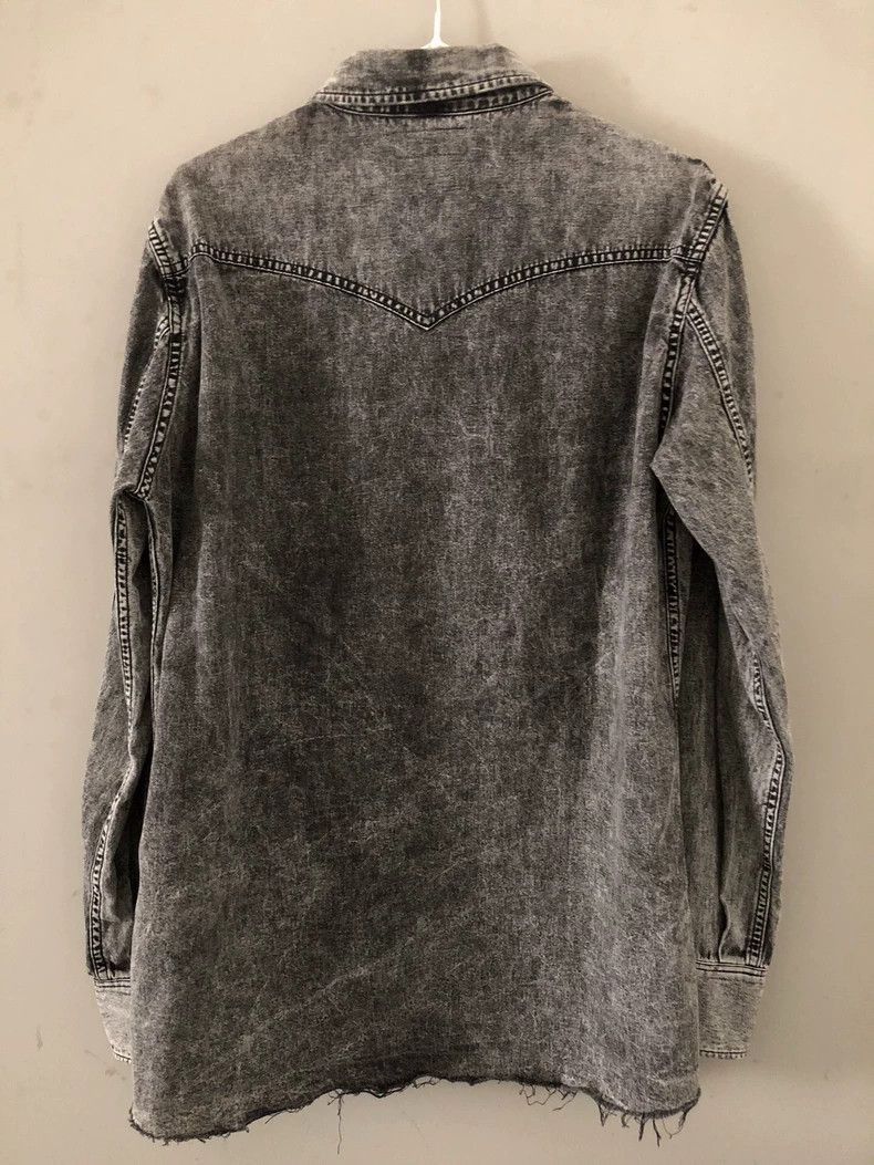 Saint Laurent Paris Saint Laurent Paris Saint Laurent Paris Denim Shirt Size M Size US M / EU 48-50 / 2 - 2 Thumbnail