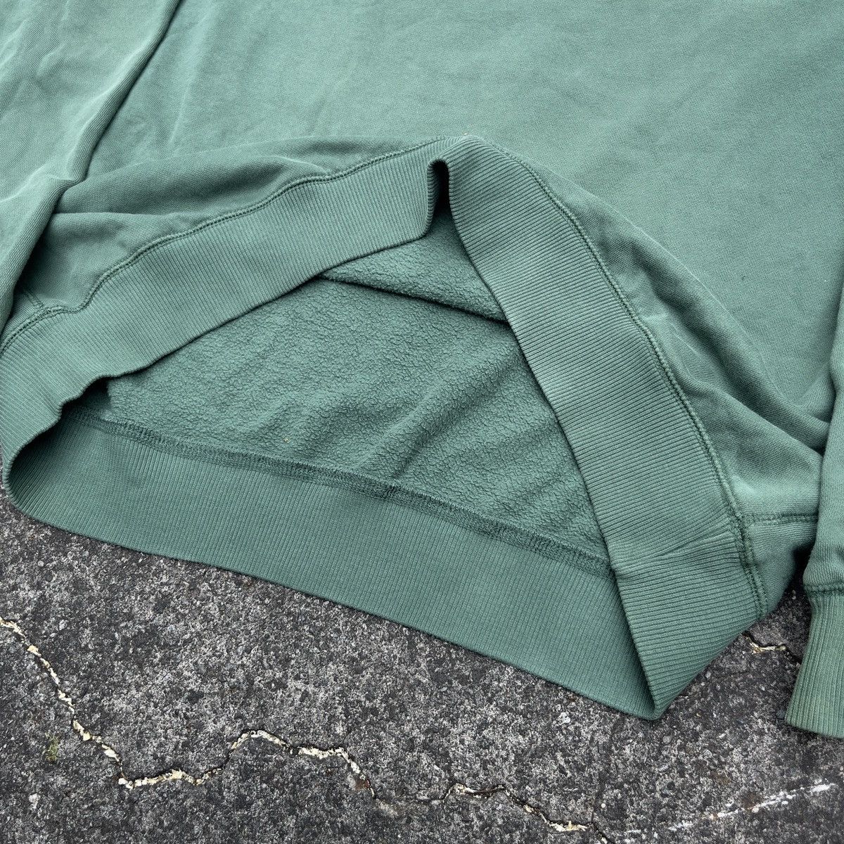 Nike × Vintage Vintage Y2K Faded NIKE MINI SWOOSH Crewneck Size US XL / EU 56 / 4 - 5 Thumbnail