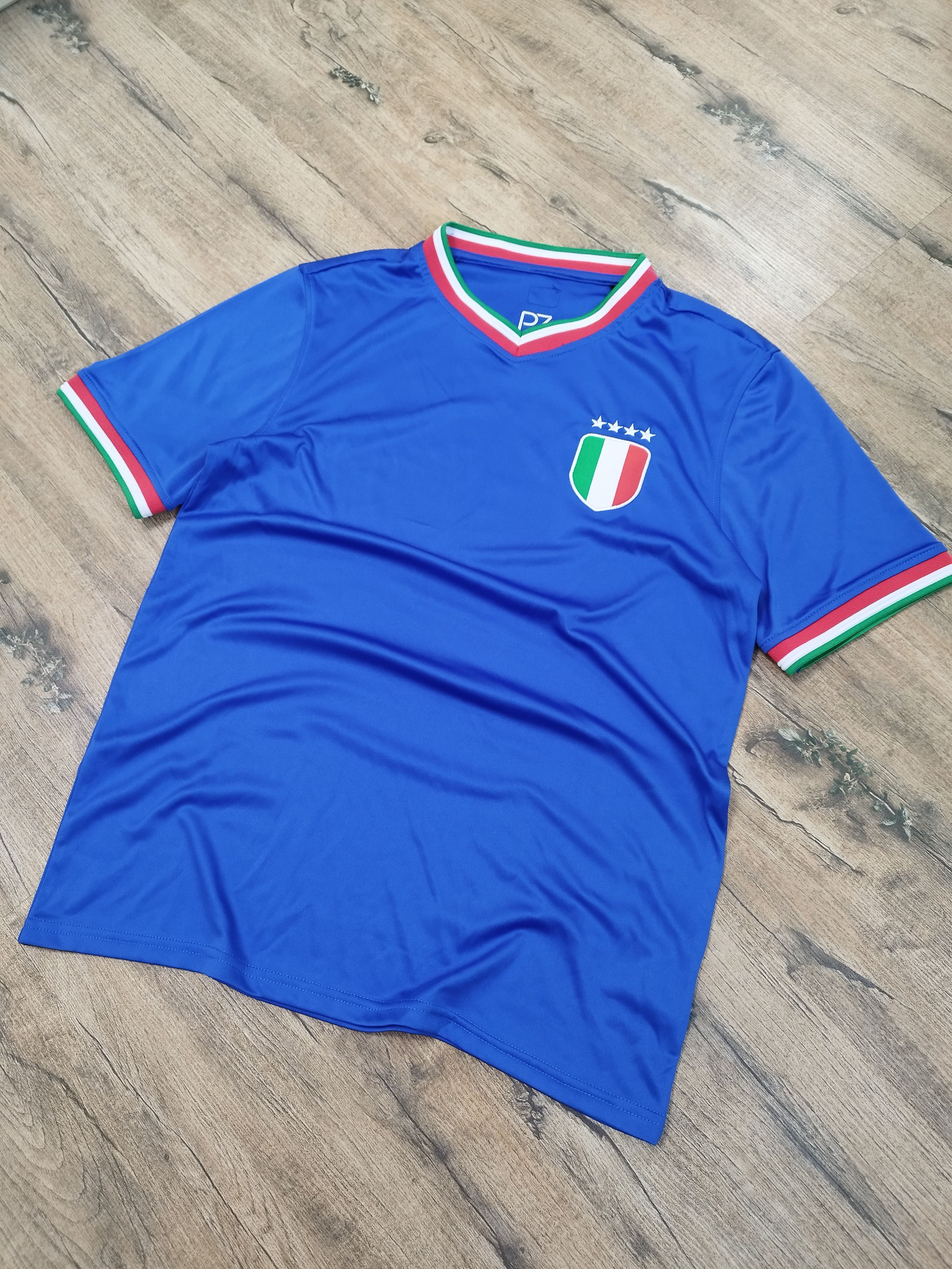 Other Italia Football Jersey Jersey T-Shirt Size M Italy Soccer Size US M / EU 48-50 / 2 - 3 Thumbnail