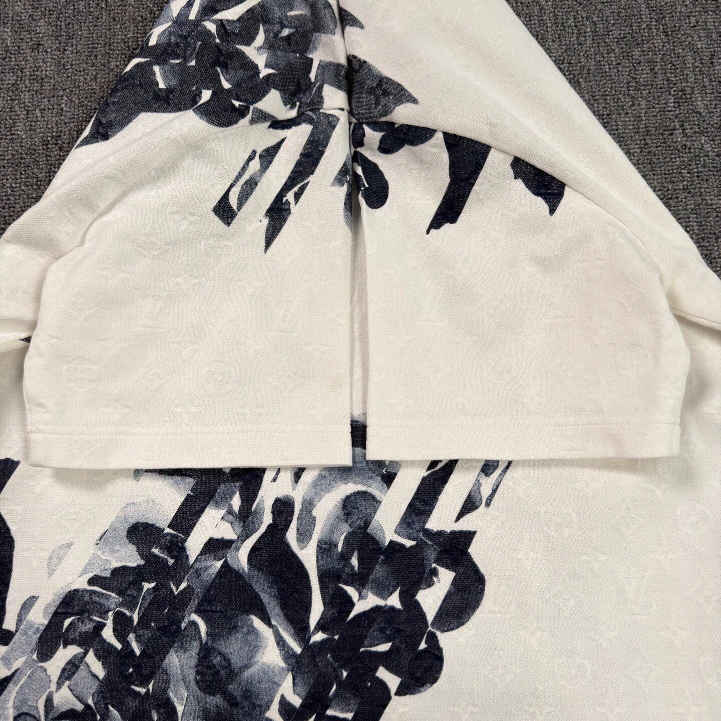Louis Vuitton LV seaweed floral all-over print white T-shirt M Size US M / EU 48-50 / 2 - 6 Thumbnail