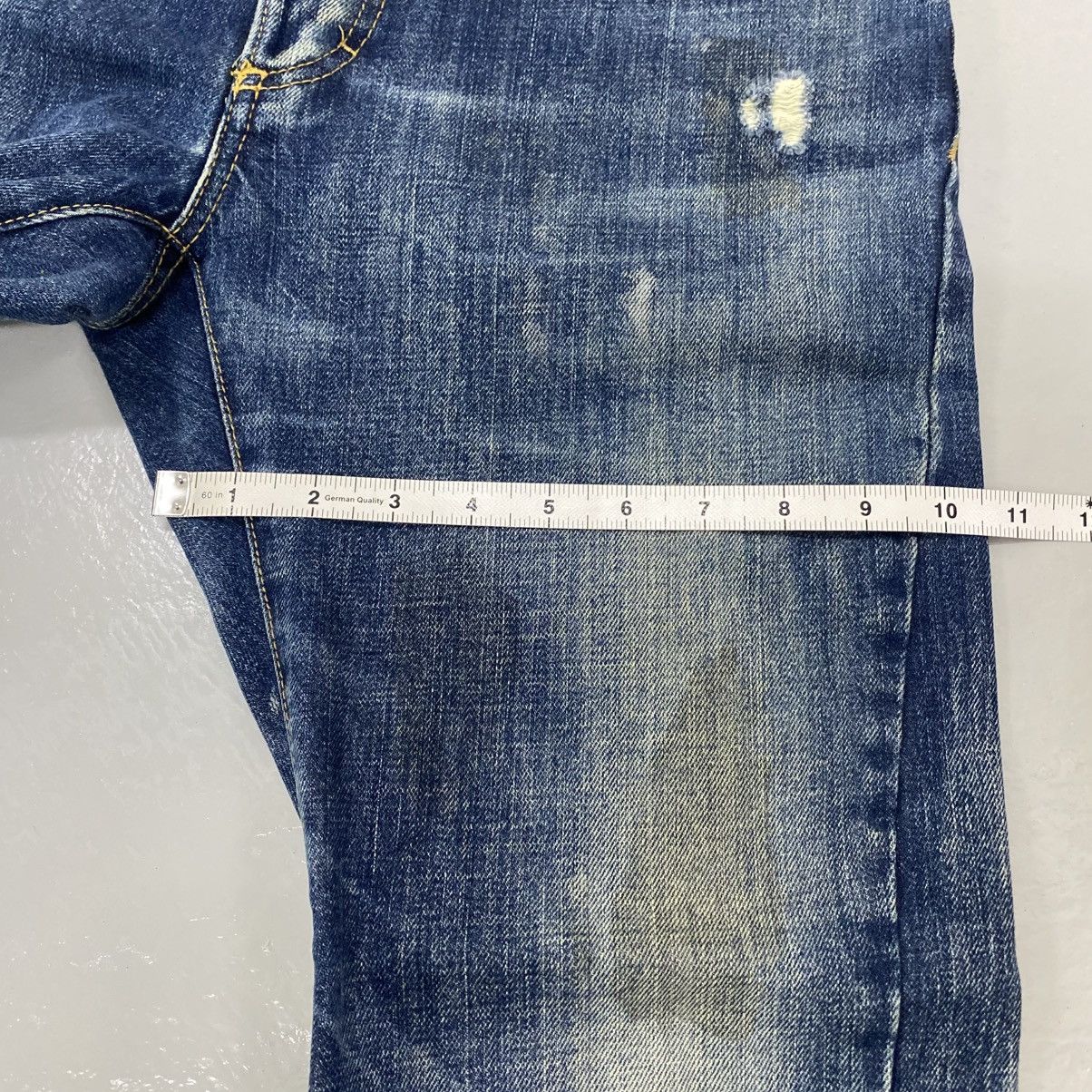 Dsquared2 Dsquared2 Distressed Jeans Size US 31 - 13 Thumbnail