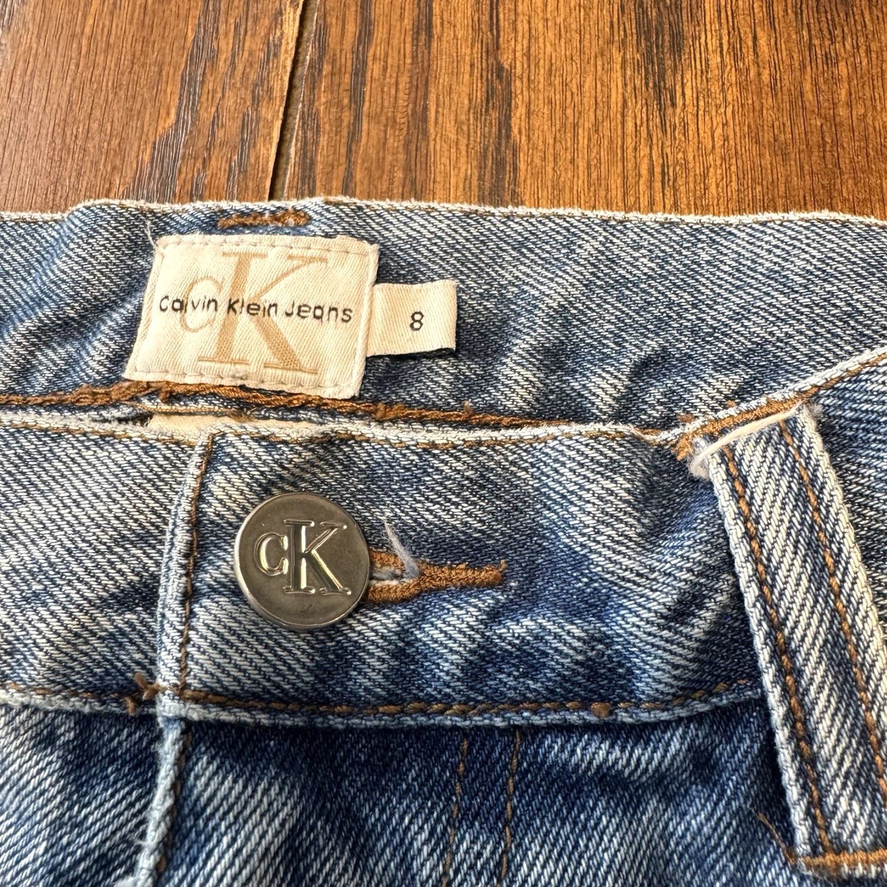 Calvin Klein VINTAGE Calvin Klein Jeans Womens Cotton Straight Leg Jeans Mom Size 8 Suede Bottoms Blue 90s Denim Classic USA 30x25 Womens Jeans Size 30" / US 8 / IT 44 - 4 Thumbnail