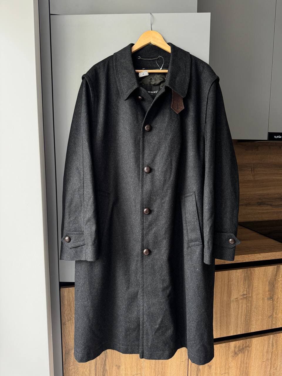 Schneiders Salzburg（シュナイダーズ）　ブラック　ウール