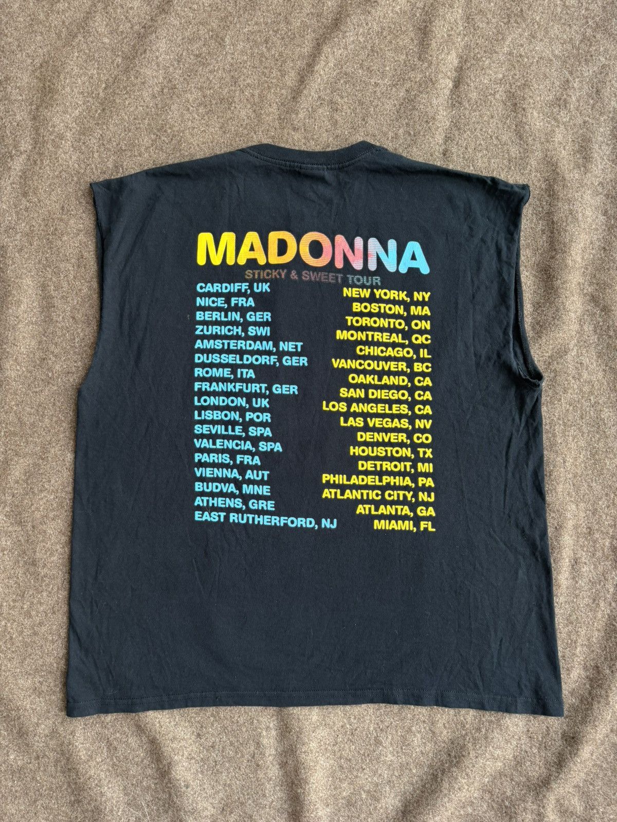 Gildan Madonna Merch T-Shirt Size US XL / EU 56 / 4 - 5 Thumbnail