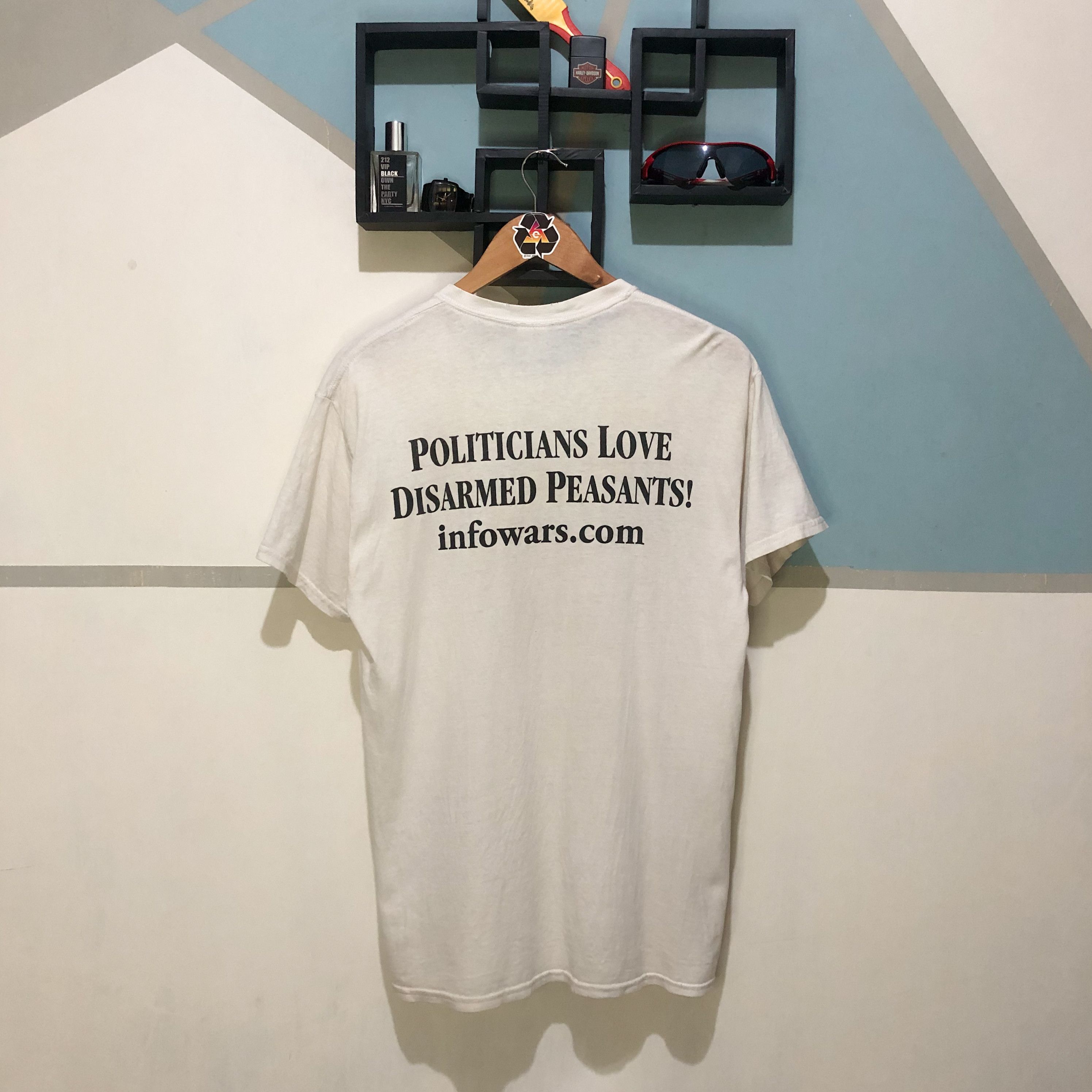 Vintage RARE Vintage Mass Murderers Agree Gun Control Works! T-Shirt Size US M / EU 48-50 / 2 - 11 Thumbnail