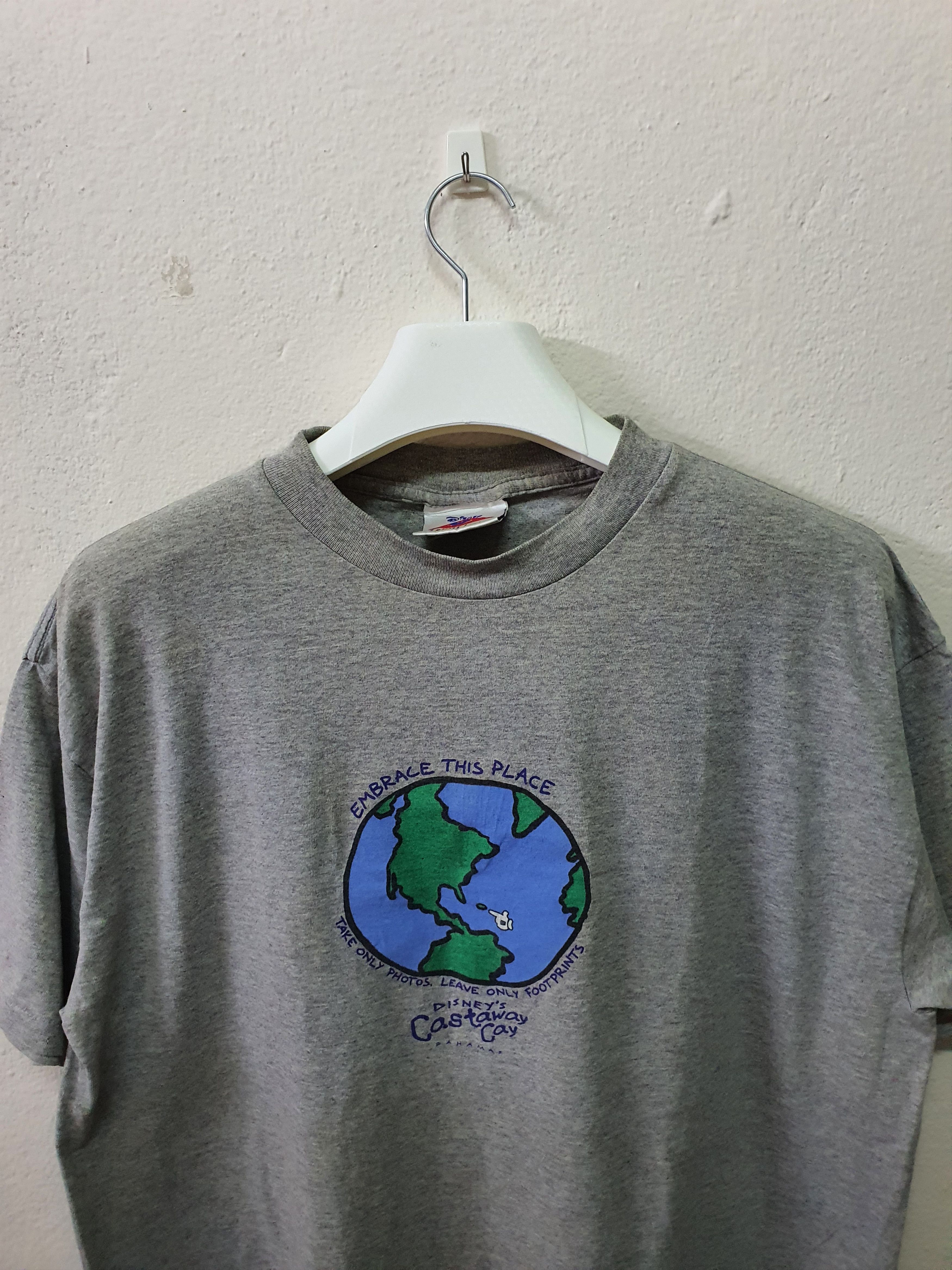 Disney vintage 90s Disney Cruise Line Castaway Cay T-shirt Size US XL / EU 56 / 4 - 3 Thumbnail