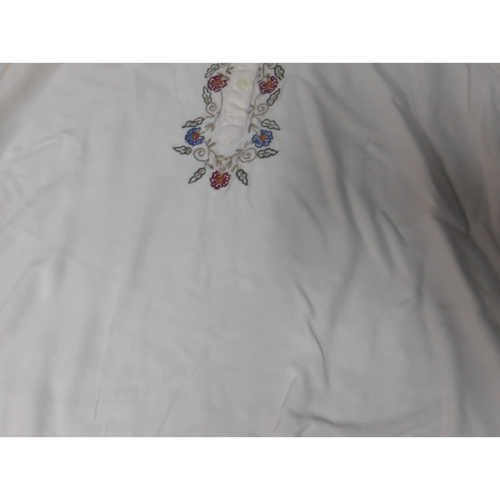Vintage White Stag Blouse Womens Regular M White Crew Neck Pullover Sleeveless Floral Ruffle Casual Rayon Vintage No Size M / US 6-8 / IT 42-44 - 5 Thumbnail