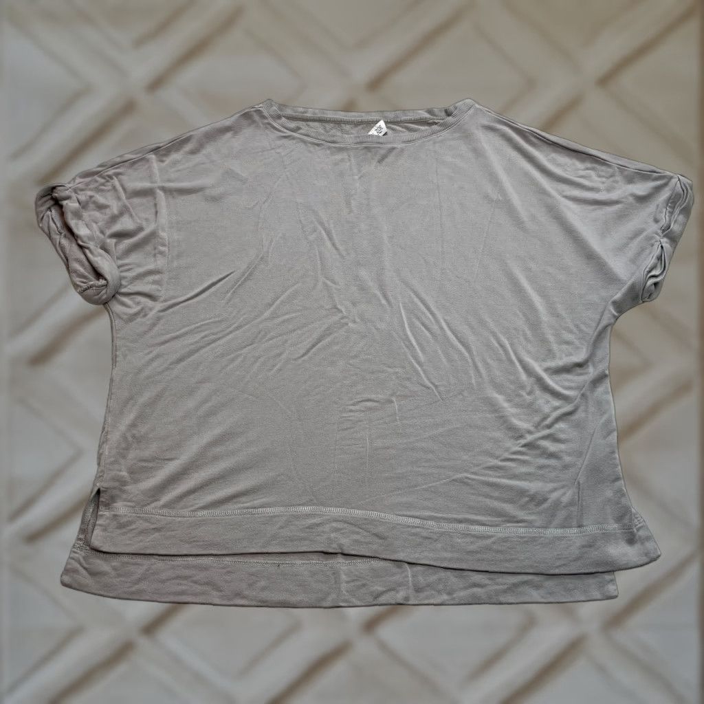 Rachel Zoe Rachel Zoe Sweatshirt Womens Large Gray Short Sleeve Pullover Rolled Cuffs Rayon Size L / US 10 / IT 46 - 1 Thumbnail