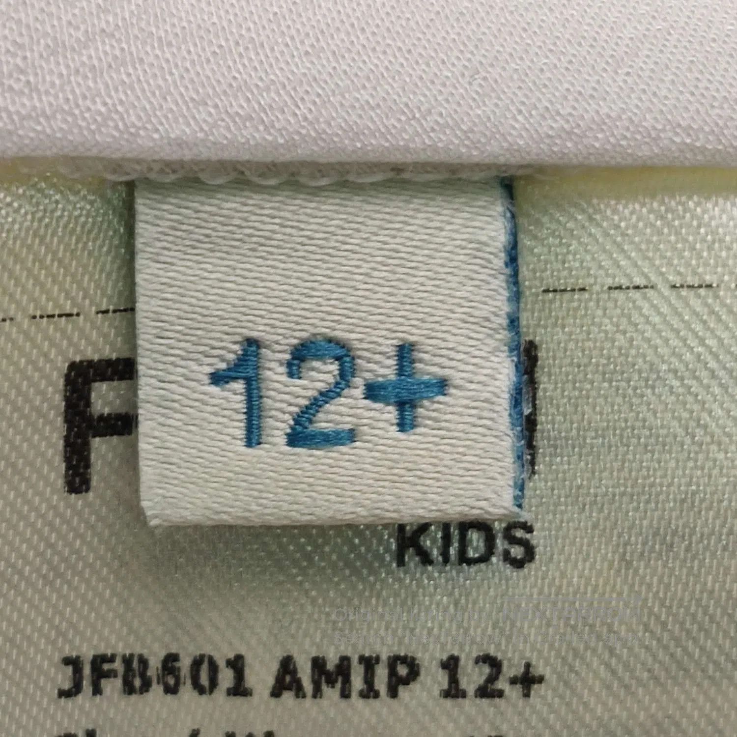 Fendi Fendi FF Logo Short. Size XS / US 0-2 / IT 36-38 - 4 Thumbnail