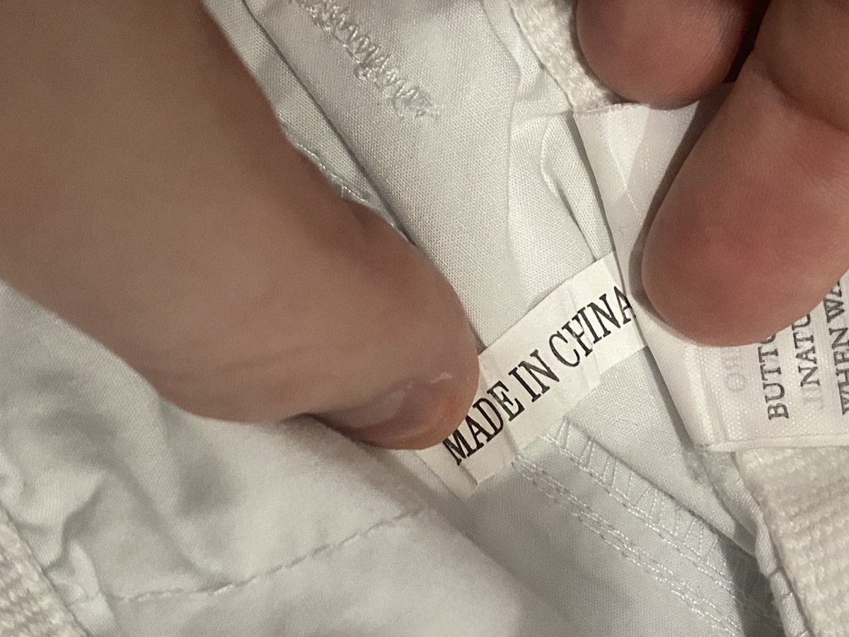Moncler Vintage Moncler Luxury cargo white short with mini badge Size US 34 / EU 50 - 6 Thumbnail