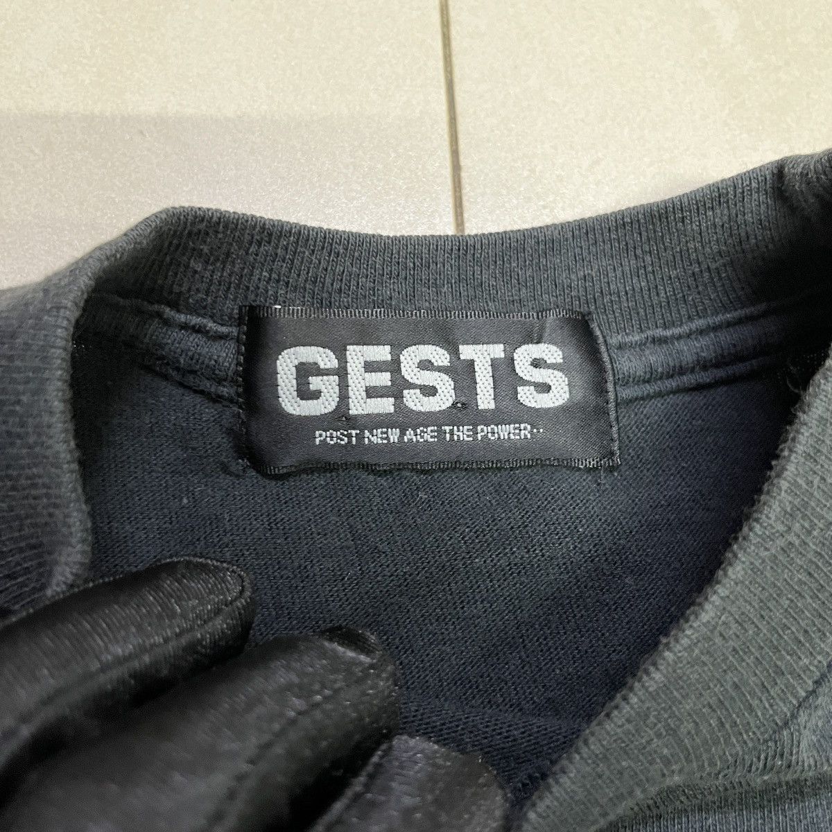 Japanese Brand × Vintage Gests y2k Cropped T Shirt Size XS / US 0-2 / IT 36-38 - 5 Thumbnail