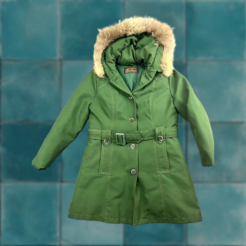 Eddie Bauer VINTG 70s Eddie Bauer Goose Down Jacket Women's S/M Green Belted Coyote Fur Hood Size S / US 4 / IT 40 - 1 Thumbnail