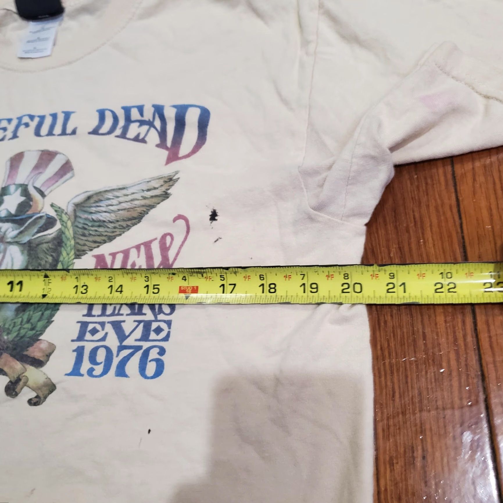 Liquid Blue VINTAGE Grateful Dead Band Shirt Mens Medium White Liquid Blue Cow Palace 2006 Concert Shirt Size US M / EU 48-50 / 2 - 6 Thumbnail