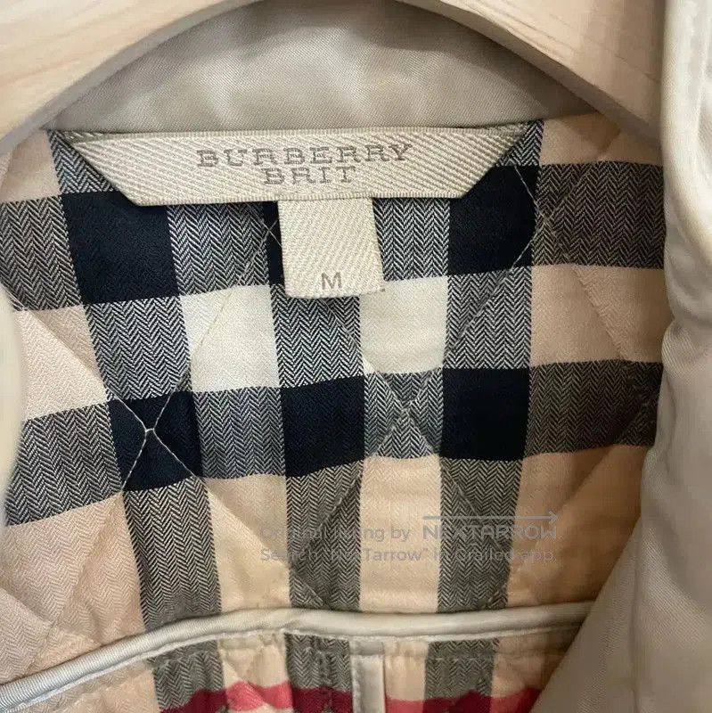 Burberry Burberry Quilted Beige Short Winter Jacket. Size M / US 6-8 / IT 42-44 - 4 Thumbnail