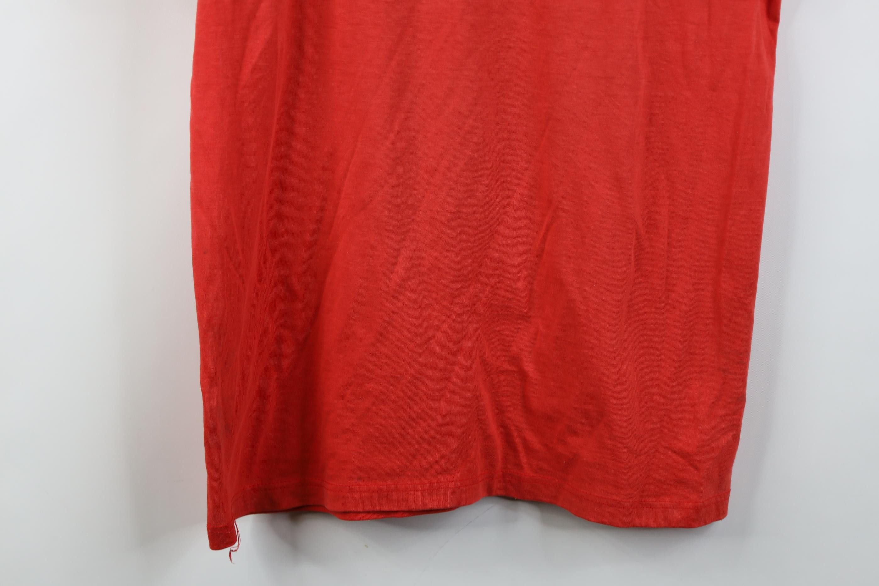 Nike Vintage 70s 80s Nike Thin Spell Out Swoosh T-Shirt Red USA Size US M / EU 48-50 / 2 - 16 Thumbnail