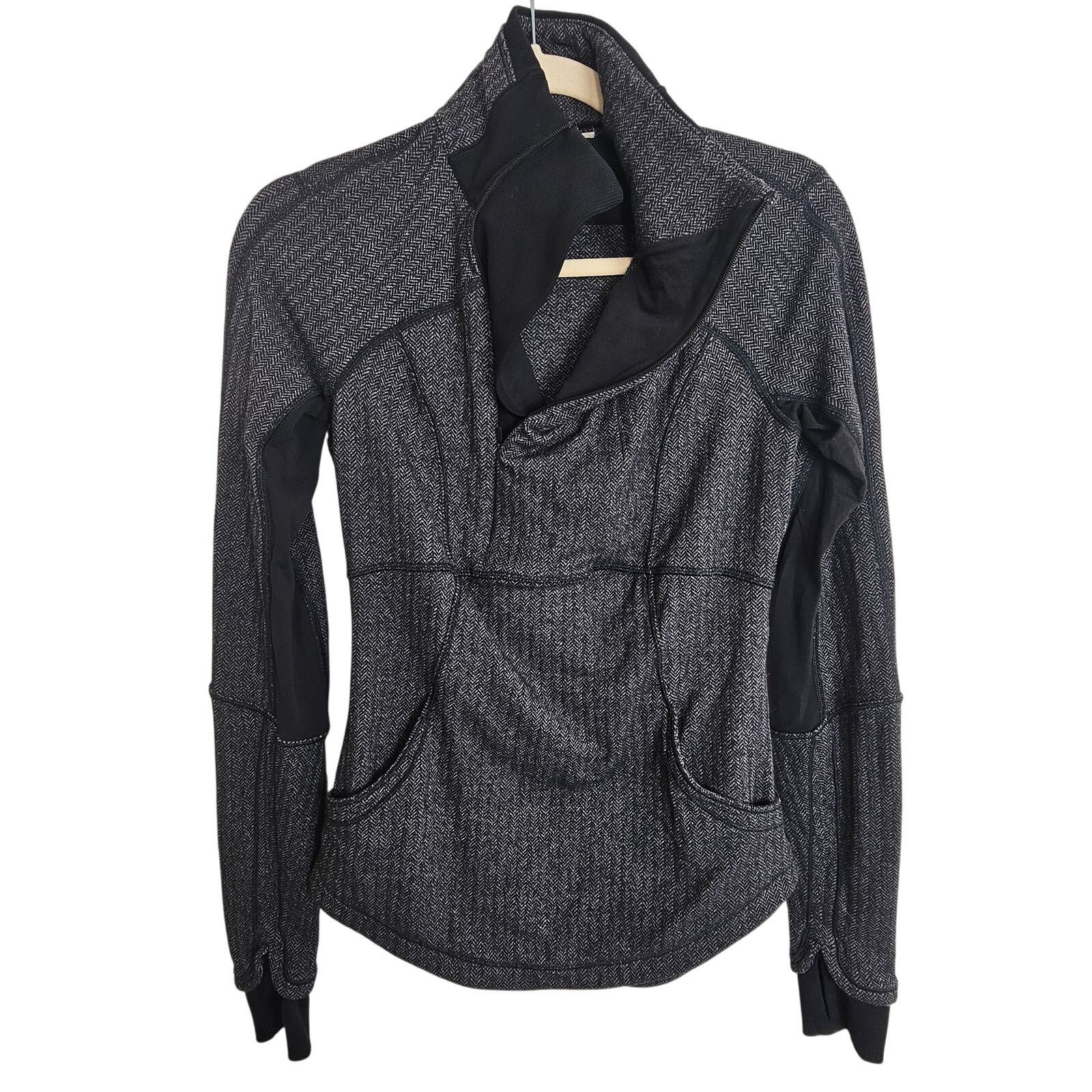 Lululemon Lululemon Womens Base Runner Athletic Shirt Size S Heathered Size S / US 4 / IT 40 - 1 Thumbnail