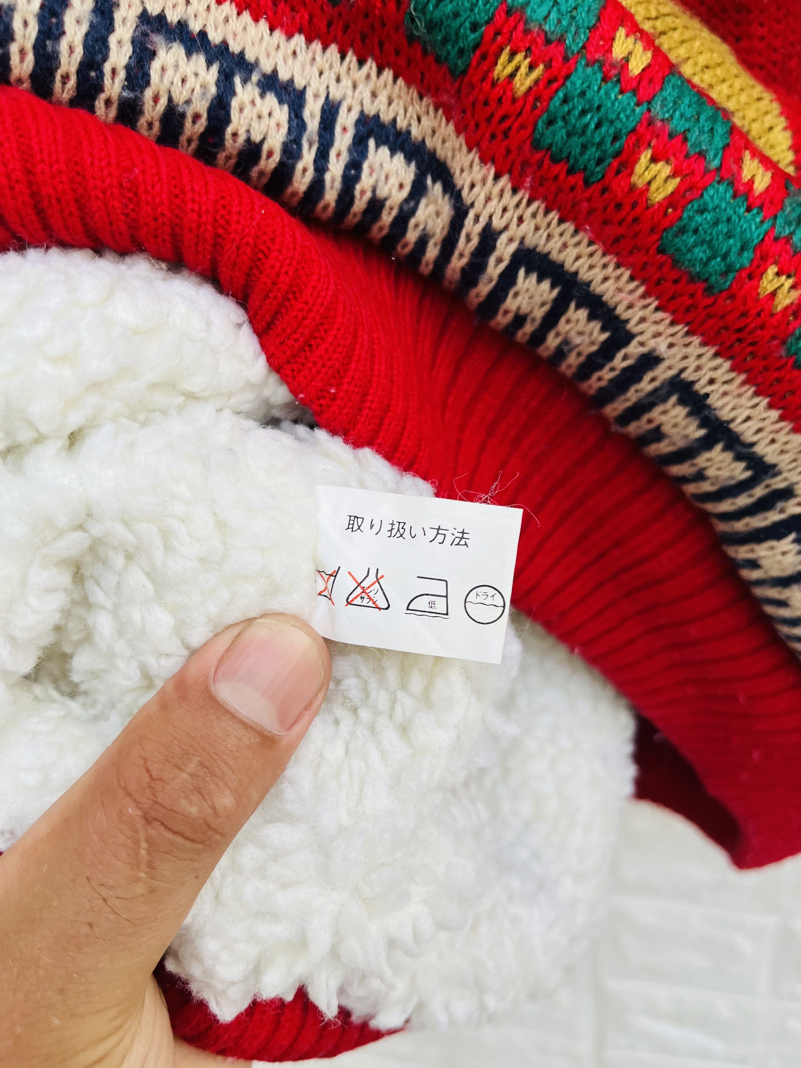 Japanese Brand Vintage Virgin Voyoge Animal Big Logo Fashion Style Size US L / EU 52-54 / 3 - 12 Thumbnail