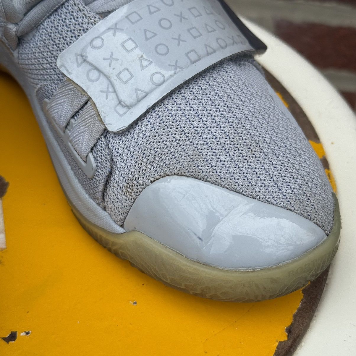 Nike × Playstation × Vintage Nike PG 2.5 x PlayStation Grey Sneakers Size 6Y Size US 6 / EU 39 - 5 Thumbnail