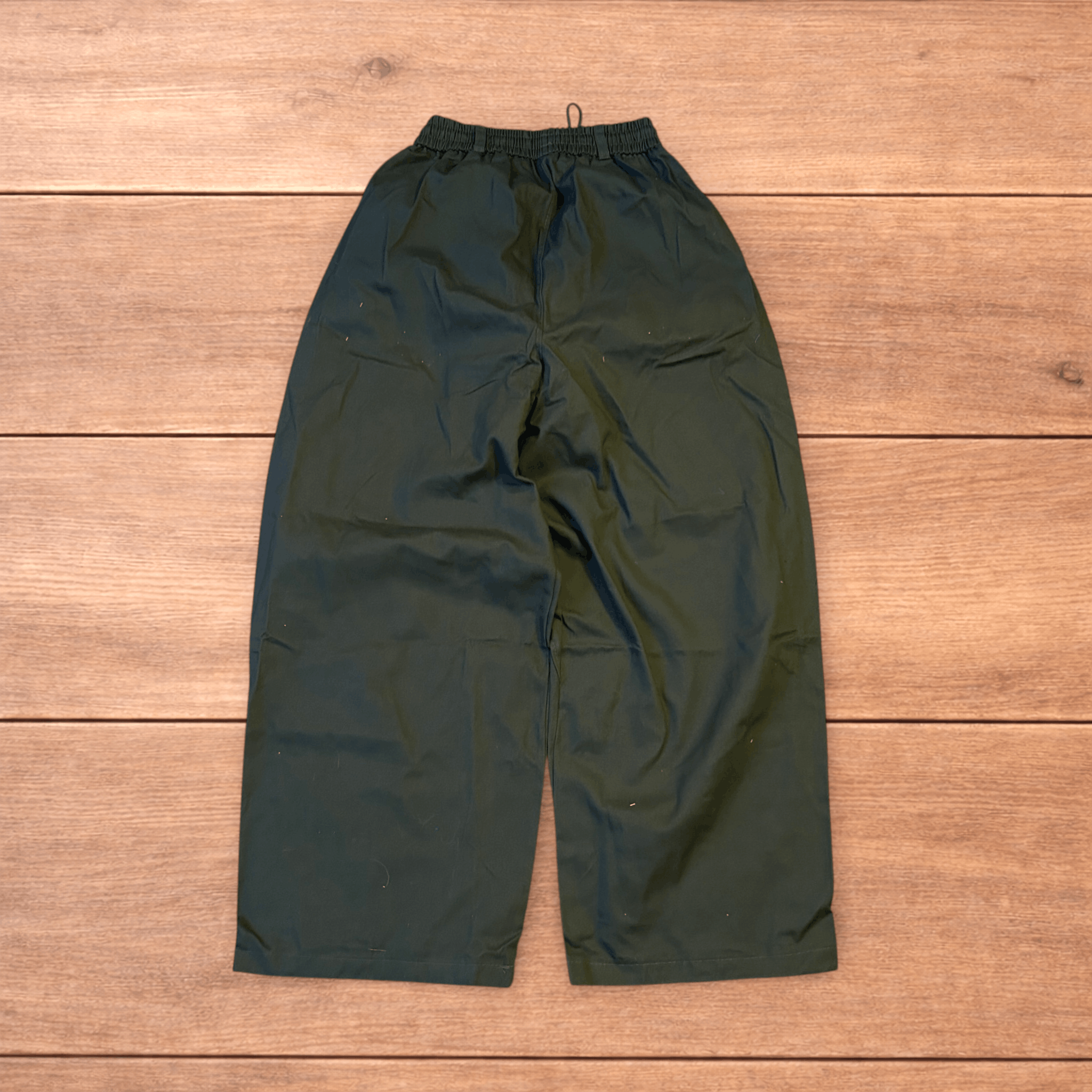 Japanese Brand Super baggy wide leg cargo trousers in khaki green. Size US 30 / EU 46 - 2 Thumbnail