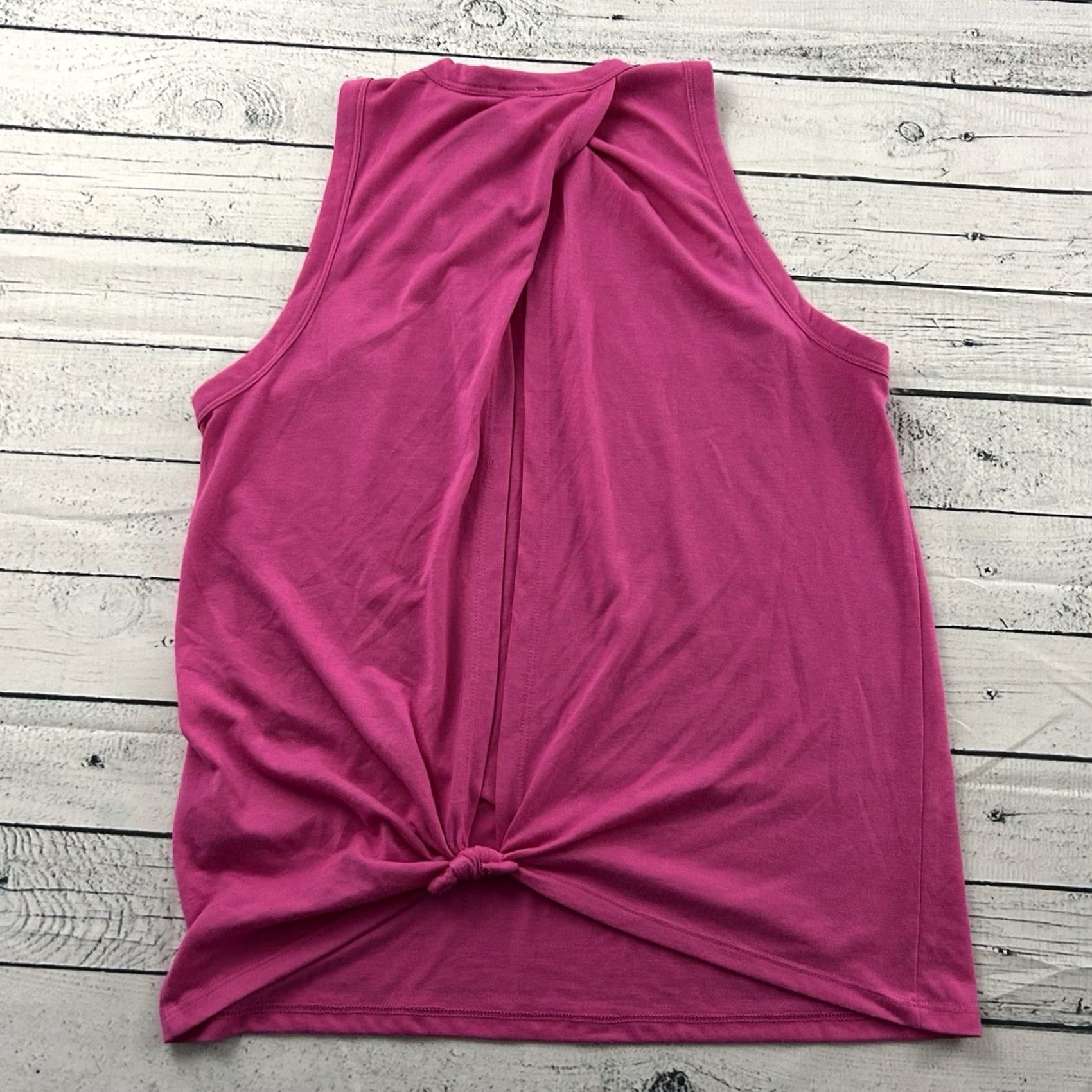 J.Crew J. Crew Sleeveless Open Tie Back Shirt Women's M Pink Tank Open Tie Back Shirt Womens M Pink Size M / US 6-8 / IT 42-44 - 4 Thumbnail