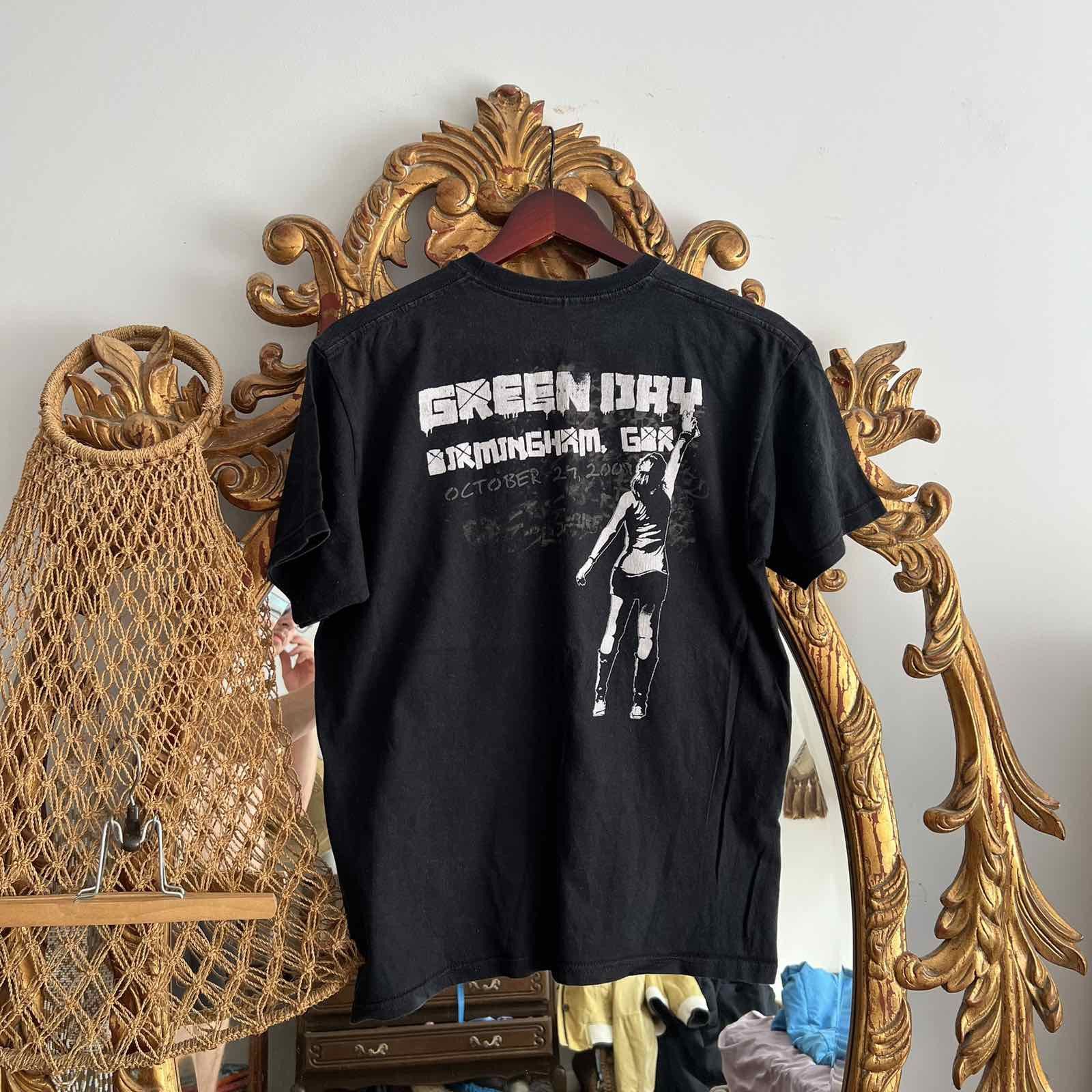 Band Tees Vintage 2008 Green Day Black T-Shirt Sz M Size US M / EU 48-50 / 2 - 2 Thumbnail