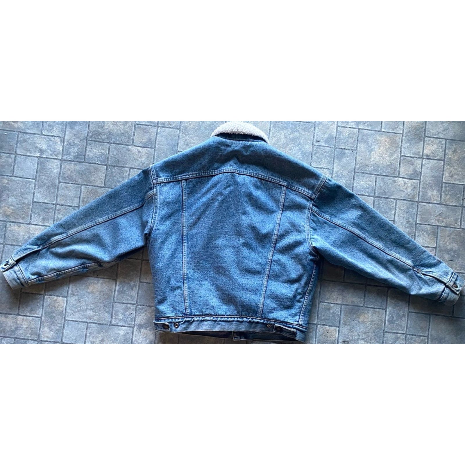 Levi's VINTAGE Levi’s Denim Jacket Sherpa Lined Men’s Size M Blue Made In USA WPL 423 Jacket Mens Denim Blue Lined Cotton Polyester Snap USA 423 Accessories? Size US M / EU 48-50 / 2 - 2 Thumbnail