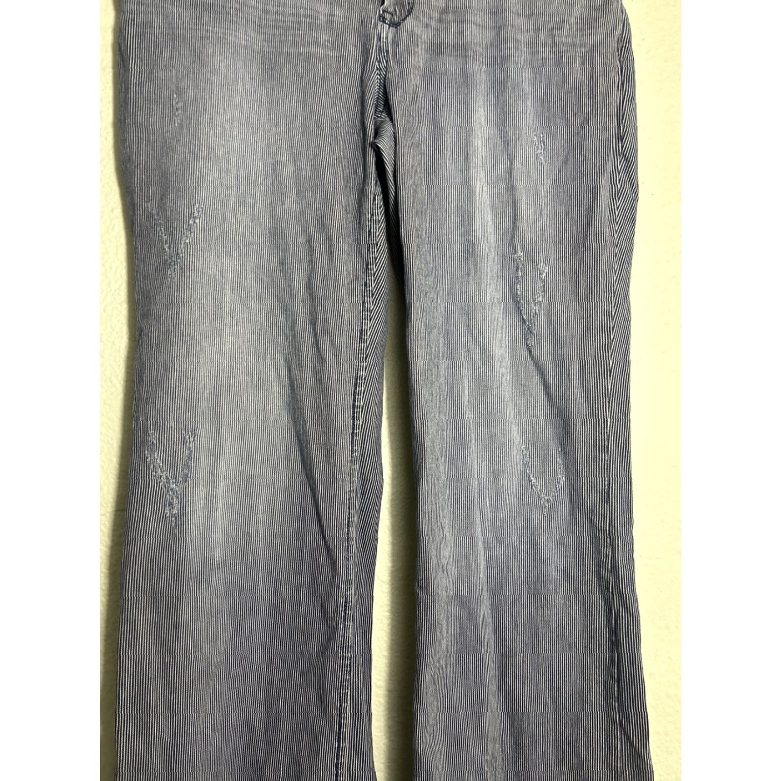 Eddie Bauer Eddie Bauer Womens Pants Striped Blue White Distressed Cotton Spandex 8 Regular 32in Inseam Womens Size 30" / US 8 / IT 44 - 3 Thumbnail