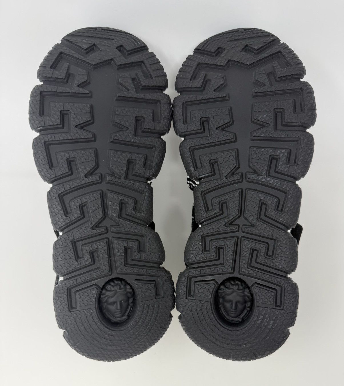 Versace Versace Trigeca Sneaker Black Size US 8 / EU 41 - 6 Thumbnail