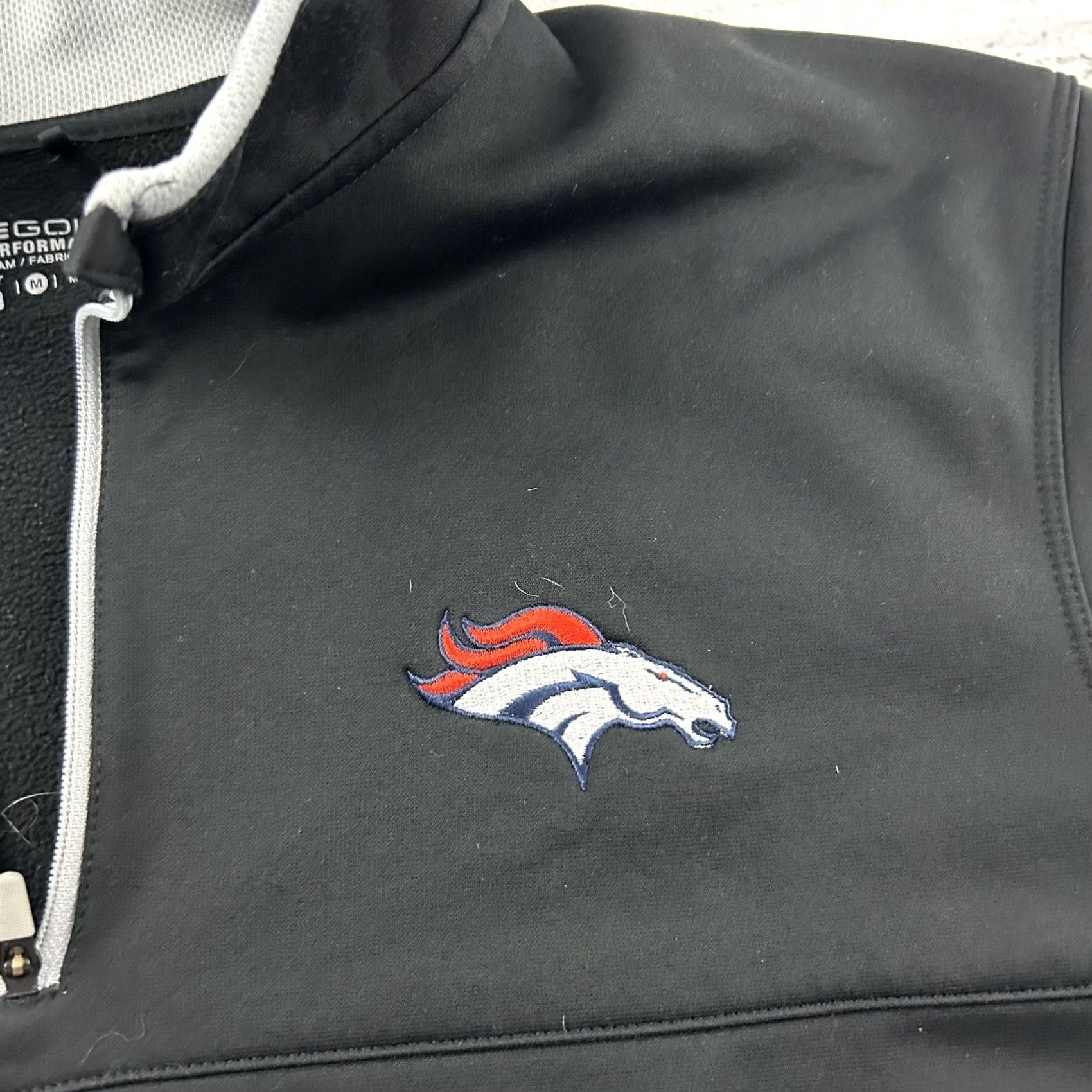 Nike Nike Golf Tour Performance Denver Broncos Pullover 1/4 Zip Jacket Men M Black Jersey Nike Golf Jacket Mens M 1/4 Zip Denver Broncos Golf Pullover Size US M / EU 48-50 / 2 - 3 Thumbnail