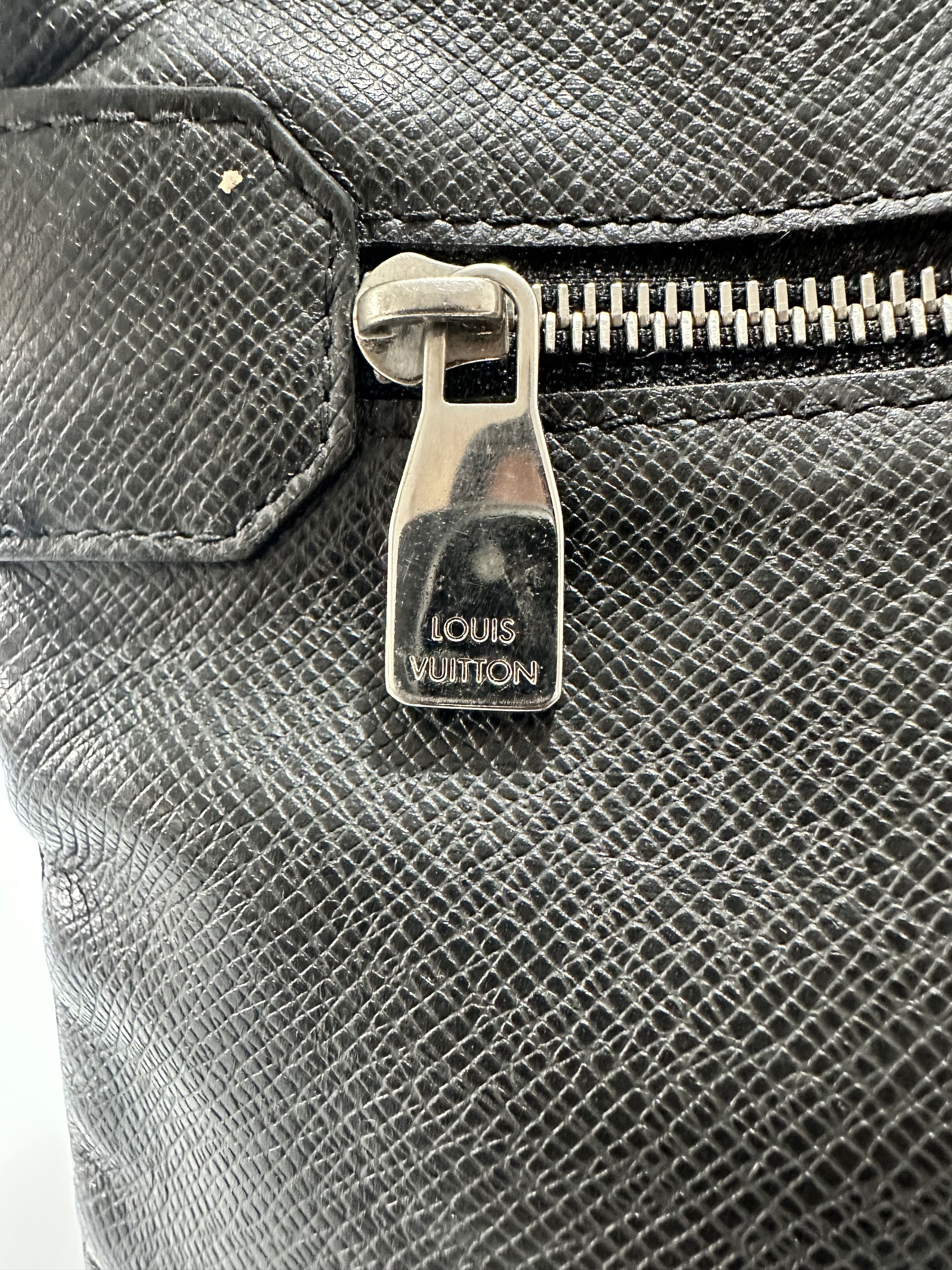 Louis Vuitton LOUIS VUITTON Taiga Sasha Ardoise Size ONE SIZE - 2 Thumbnail