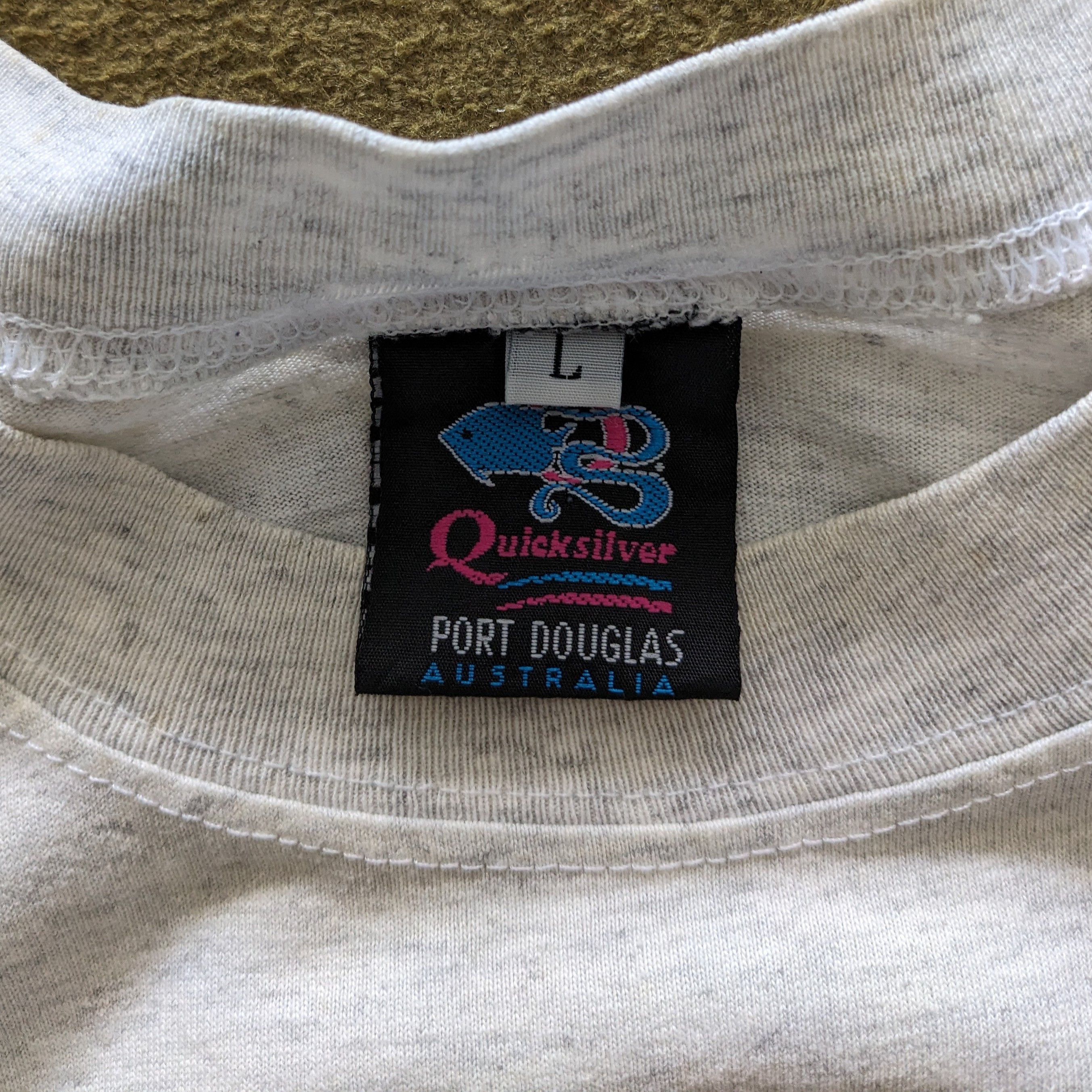 Vintage Vintage 90's Quicksilver American Surfing Style T-shirt Size US XL / EU 56 / 4 - 7 Thumbnail